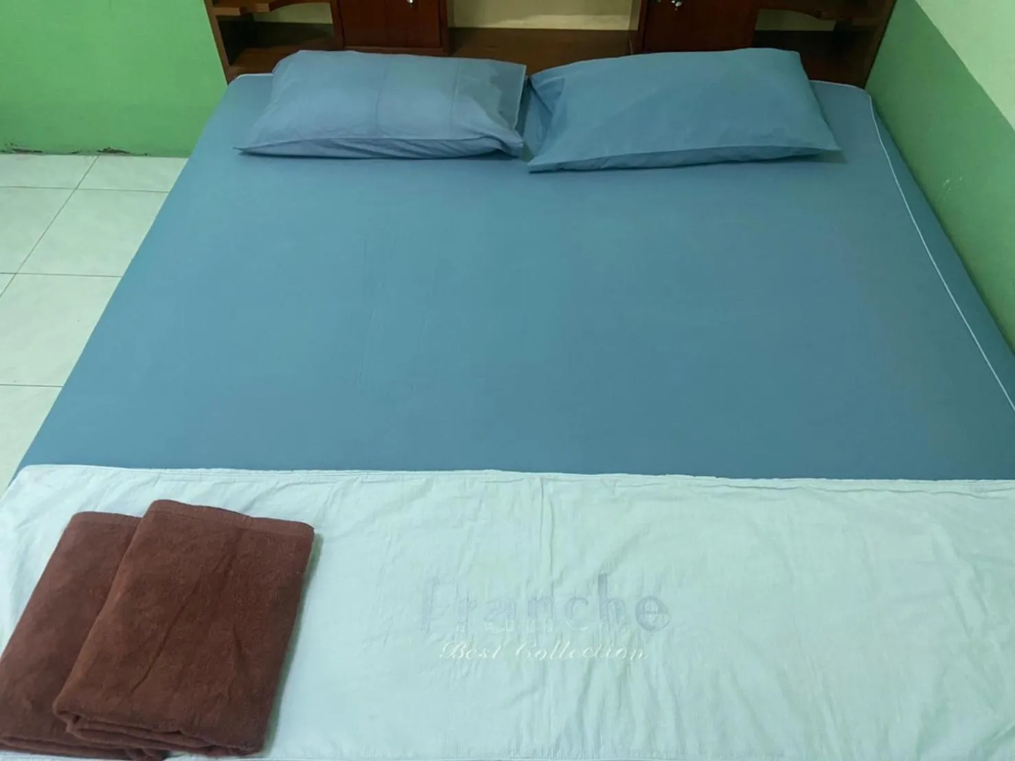 Bed in Peace of Love Pai
