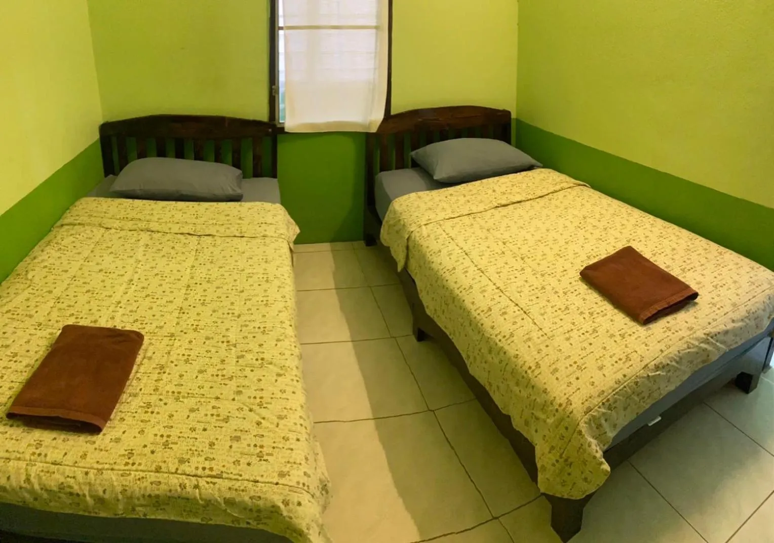 Bed in Peace of Love Pai