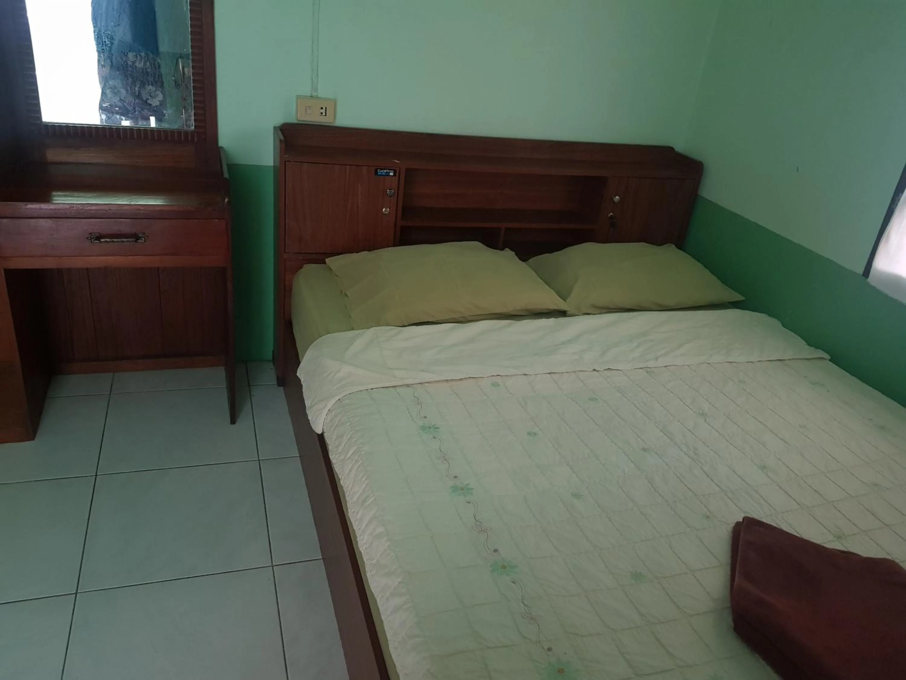Bed in Peace of Love Pai