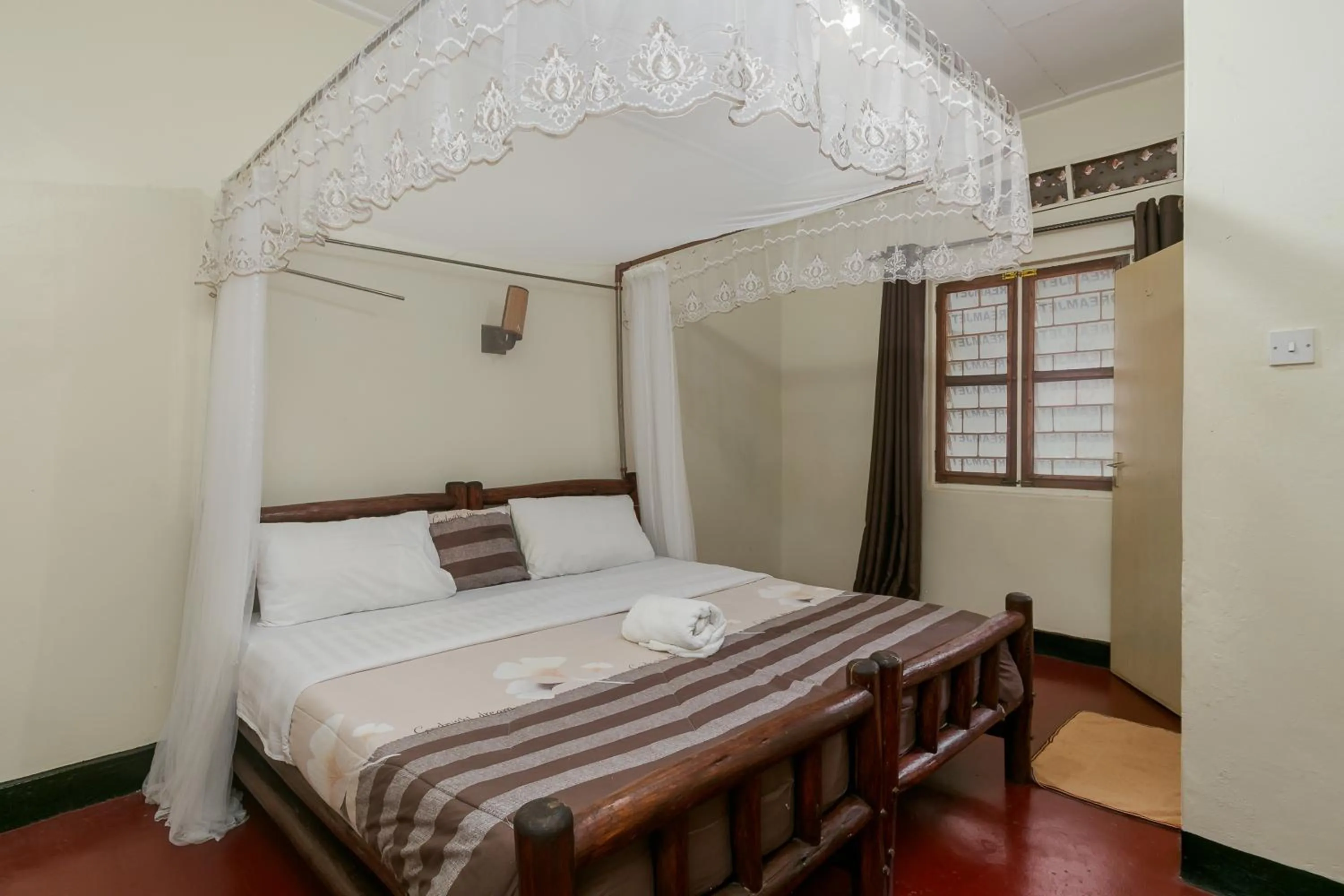 Deluxe Double Room with Shower in Dream jet suites