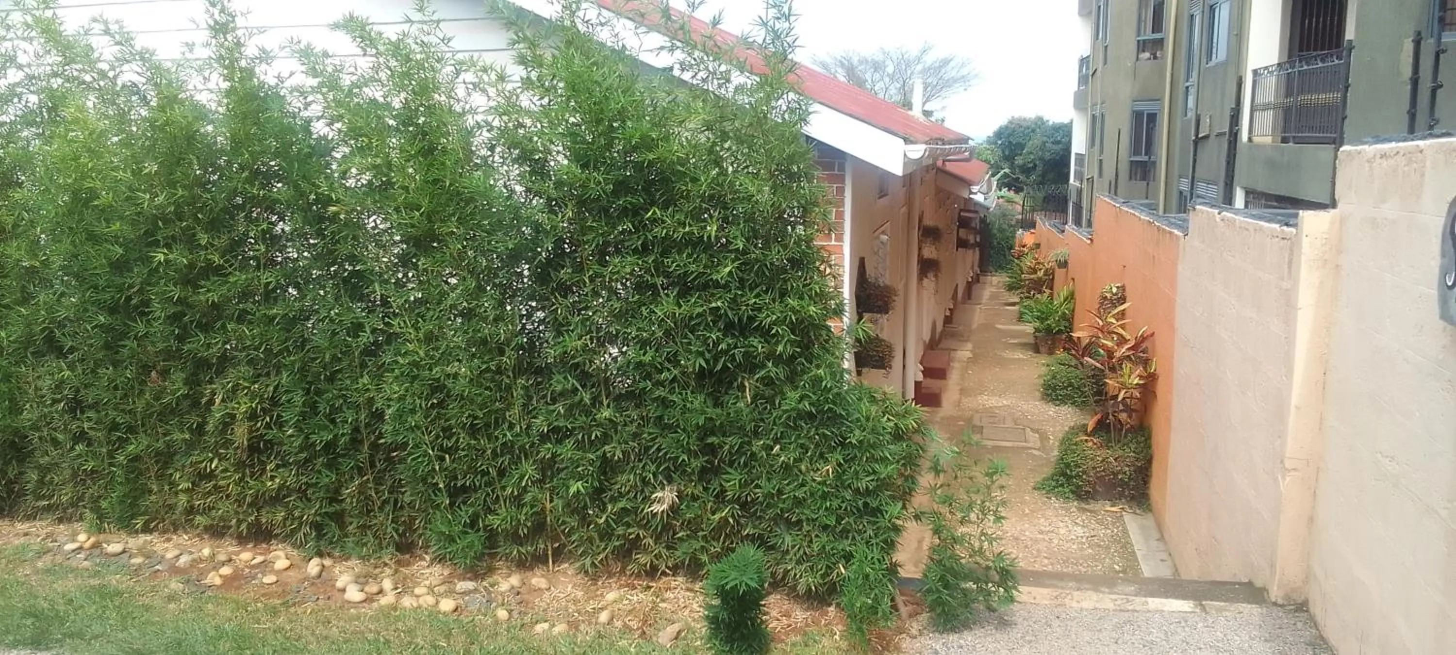 Facade/entrance in Dream jet suites