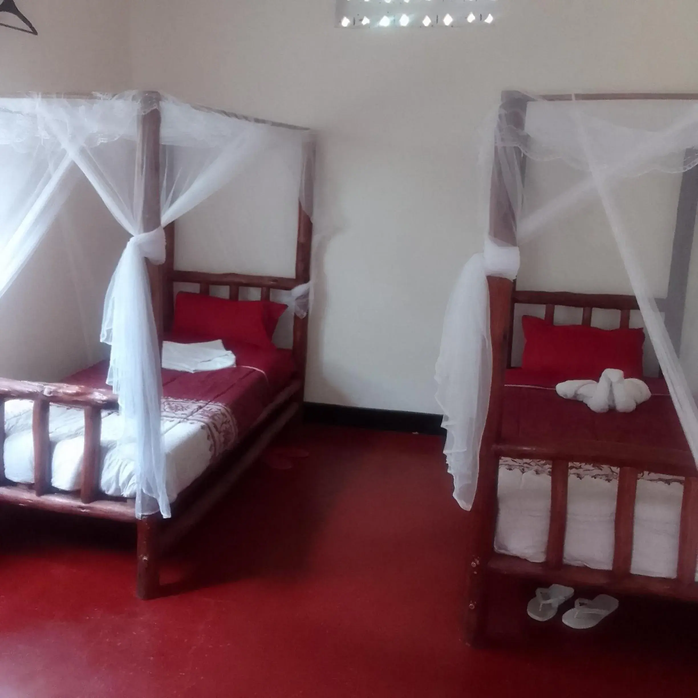 Twin Room with Shower in Dream jet suites Twin Room with Shower in Dream jet suites