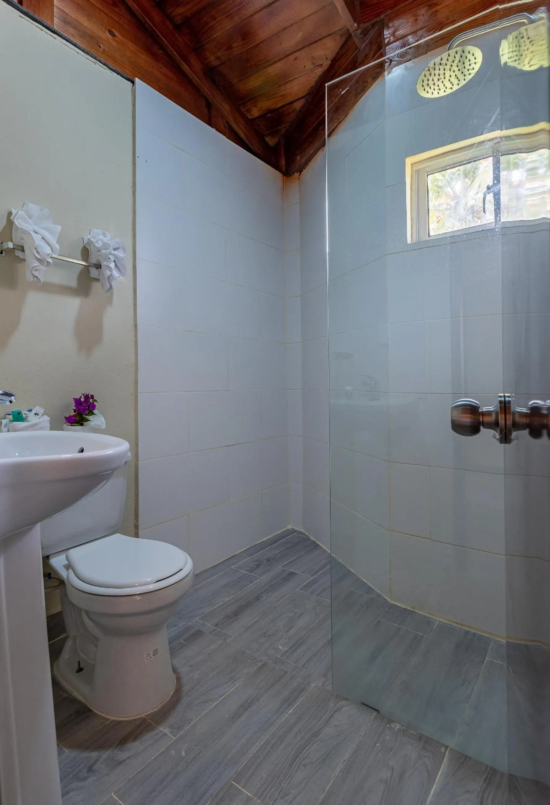 Bathroom in Hotel Turístico Marian
