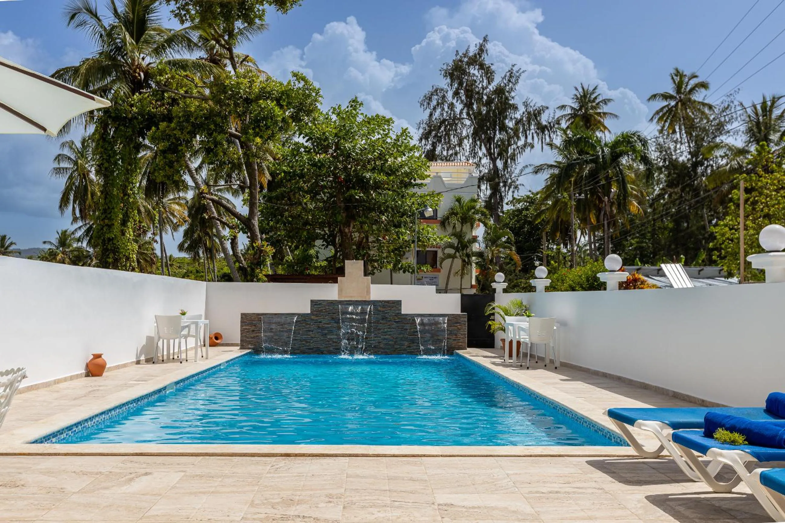 Swimming pool in Hotel Turístico Marian
