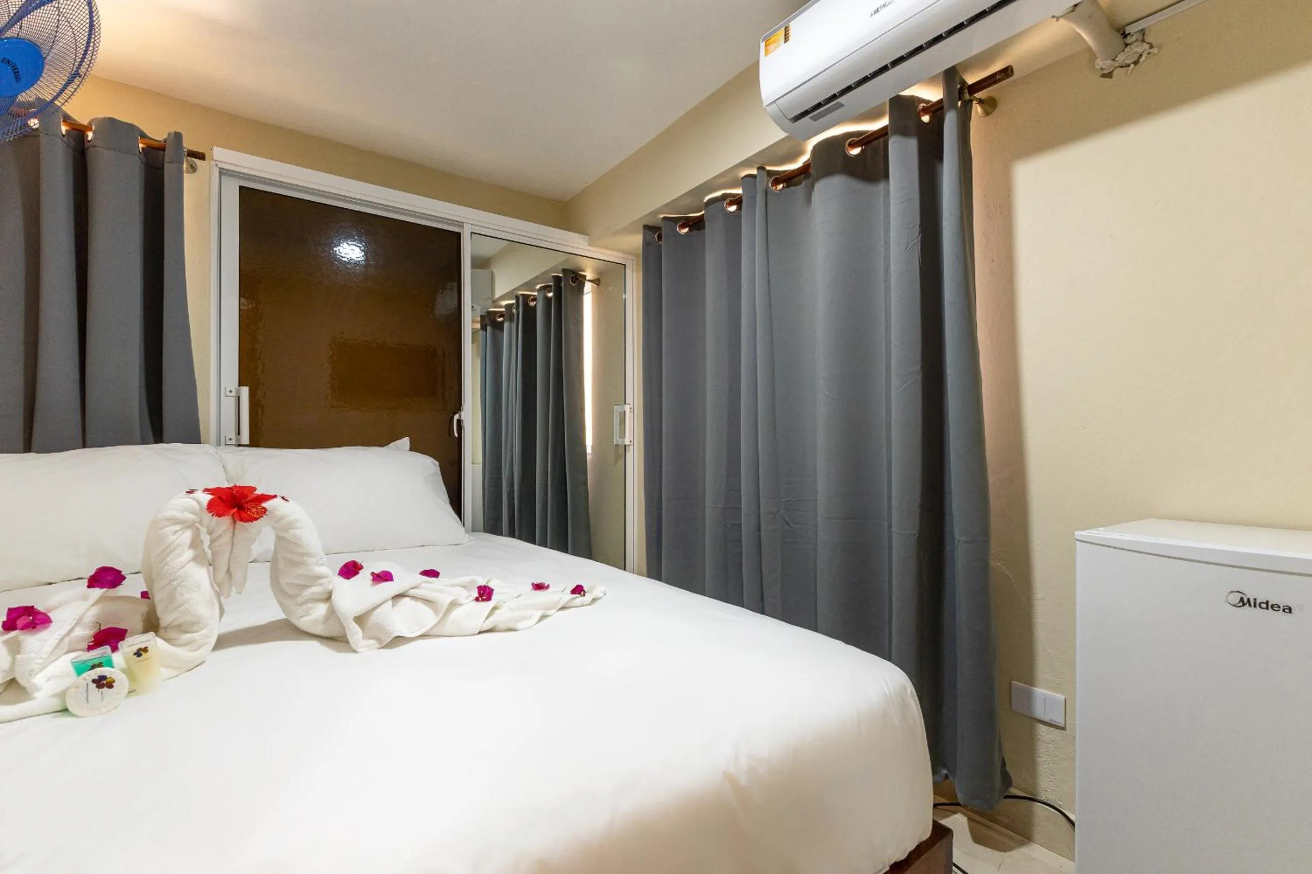 Bed in Hotel Turístico Marian