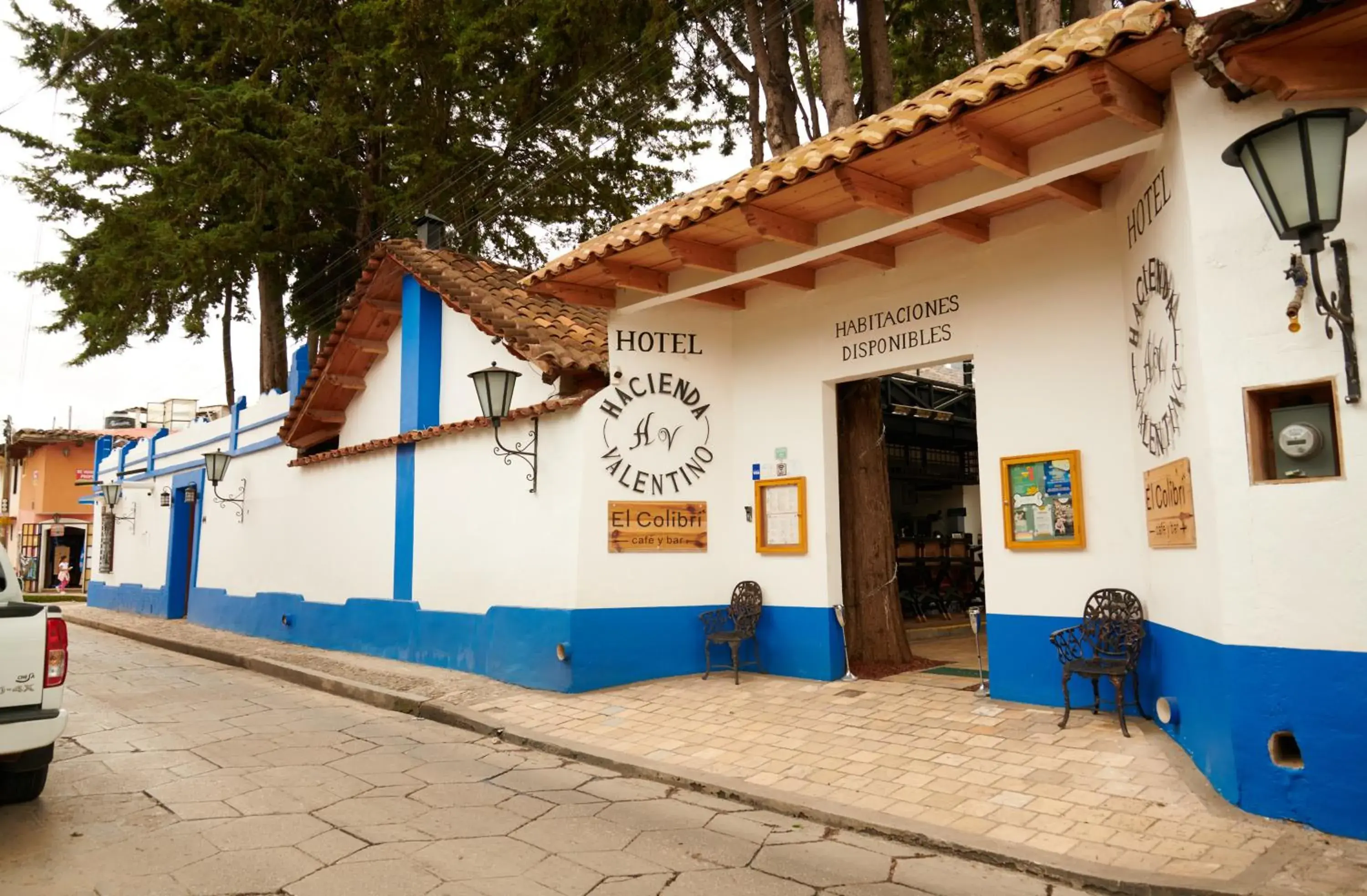 Facade/entrance in Hacienda Valentino Facade/entrance in Hacienda Valentino