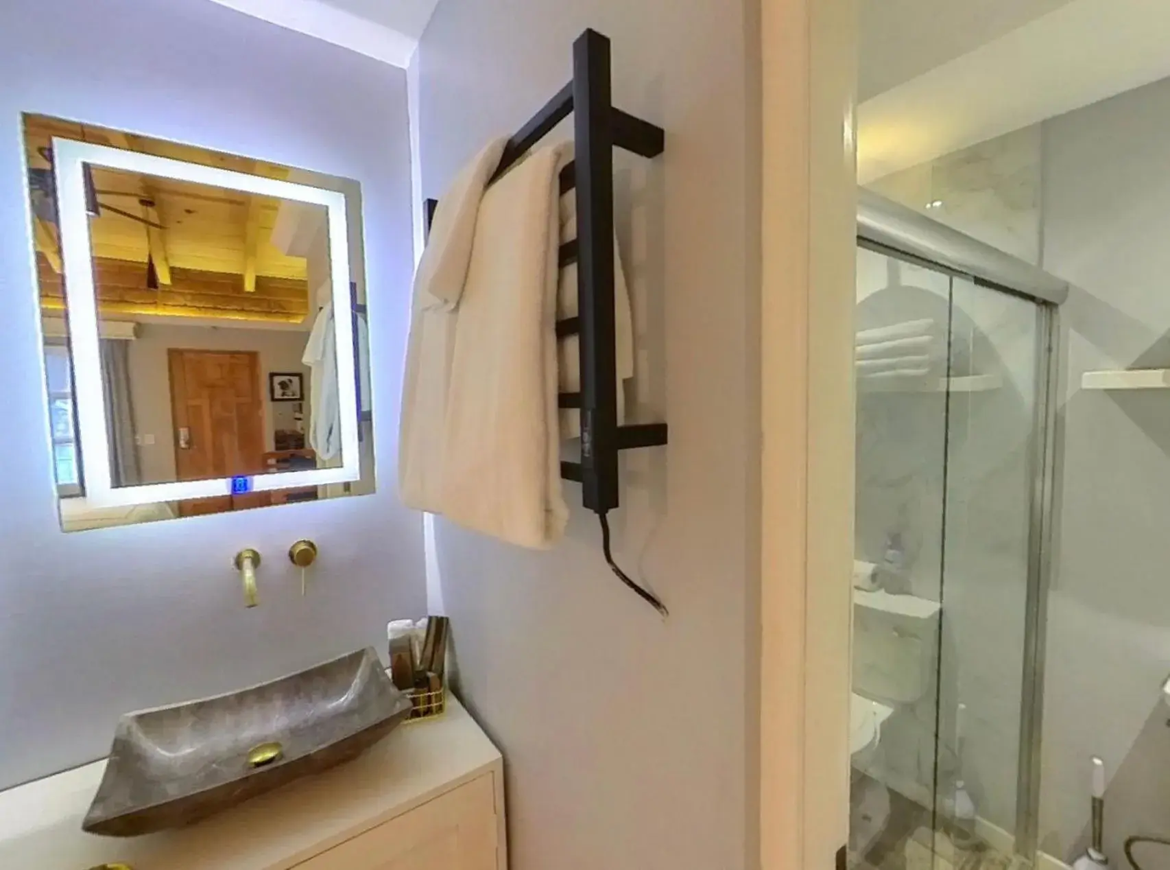 Bathroom in Hacienda Valentino Bathroom in Hacienda Valentino