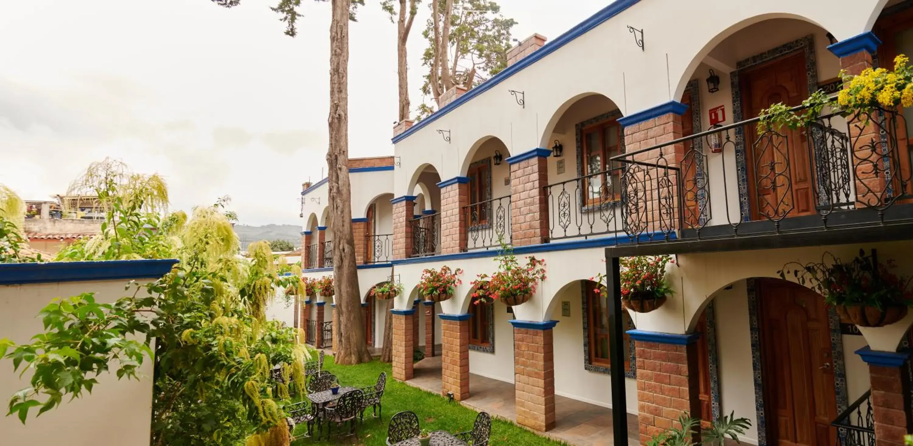 Property building in Hacienda Valentino Property building in Hacienda Valentino