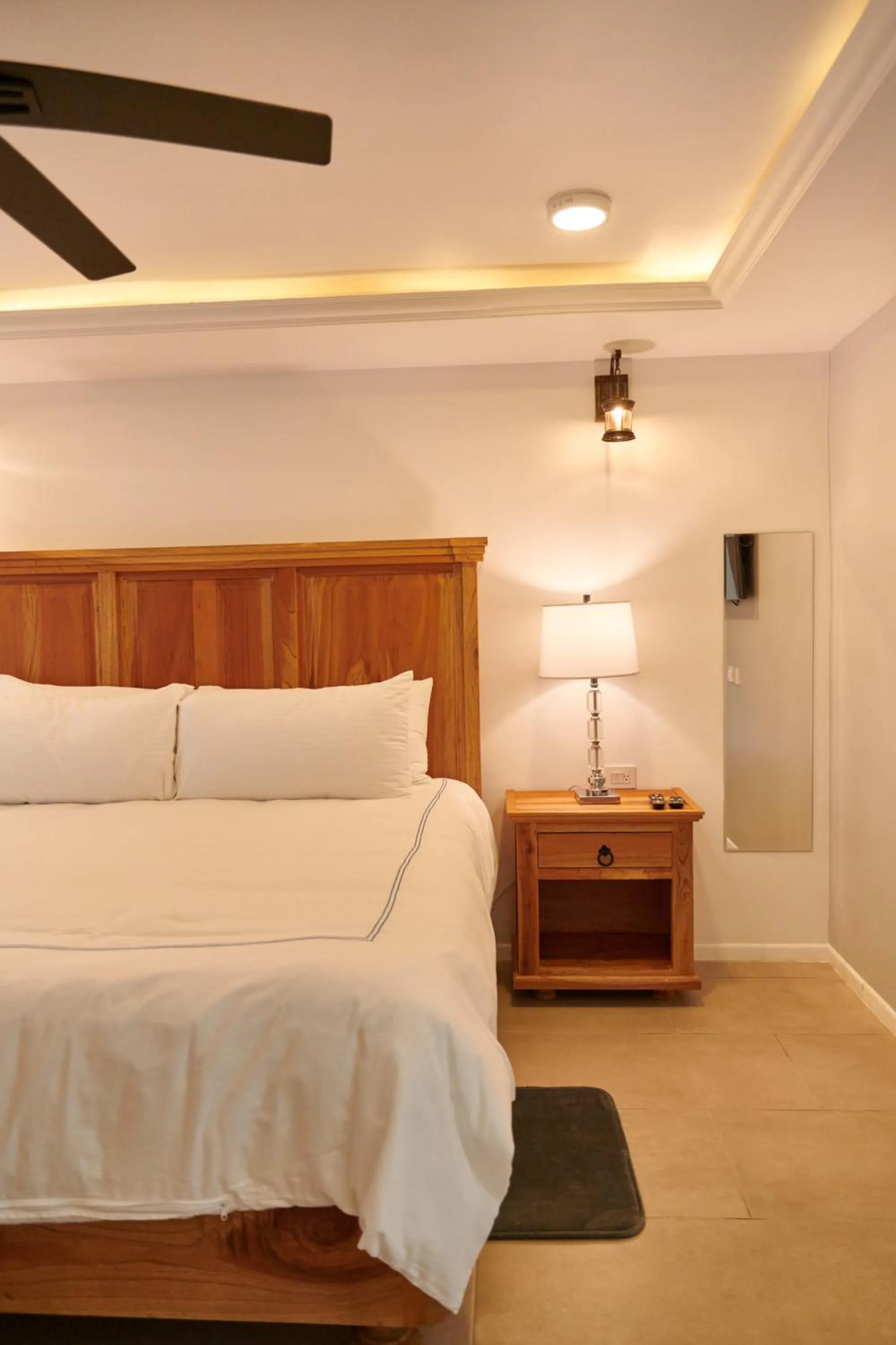 Bedroom, Bed in Hacienda Valentino