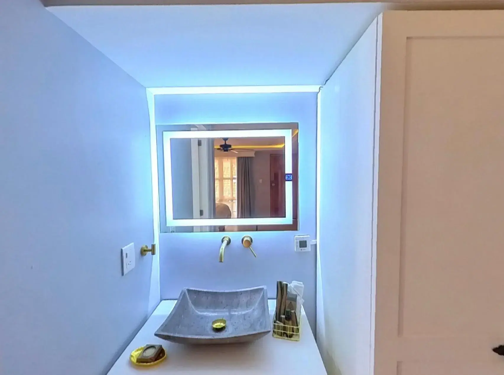 Bathroom, Bed in Hacienda Valentino Bathroom, Bed in Hacienda Valentino