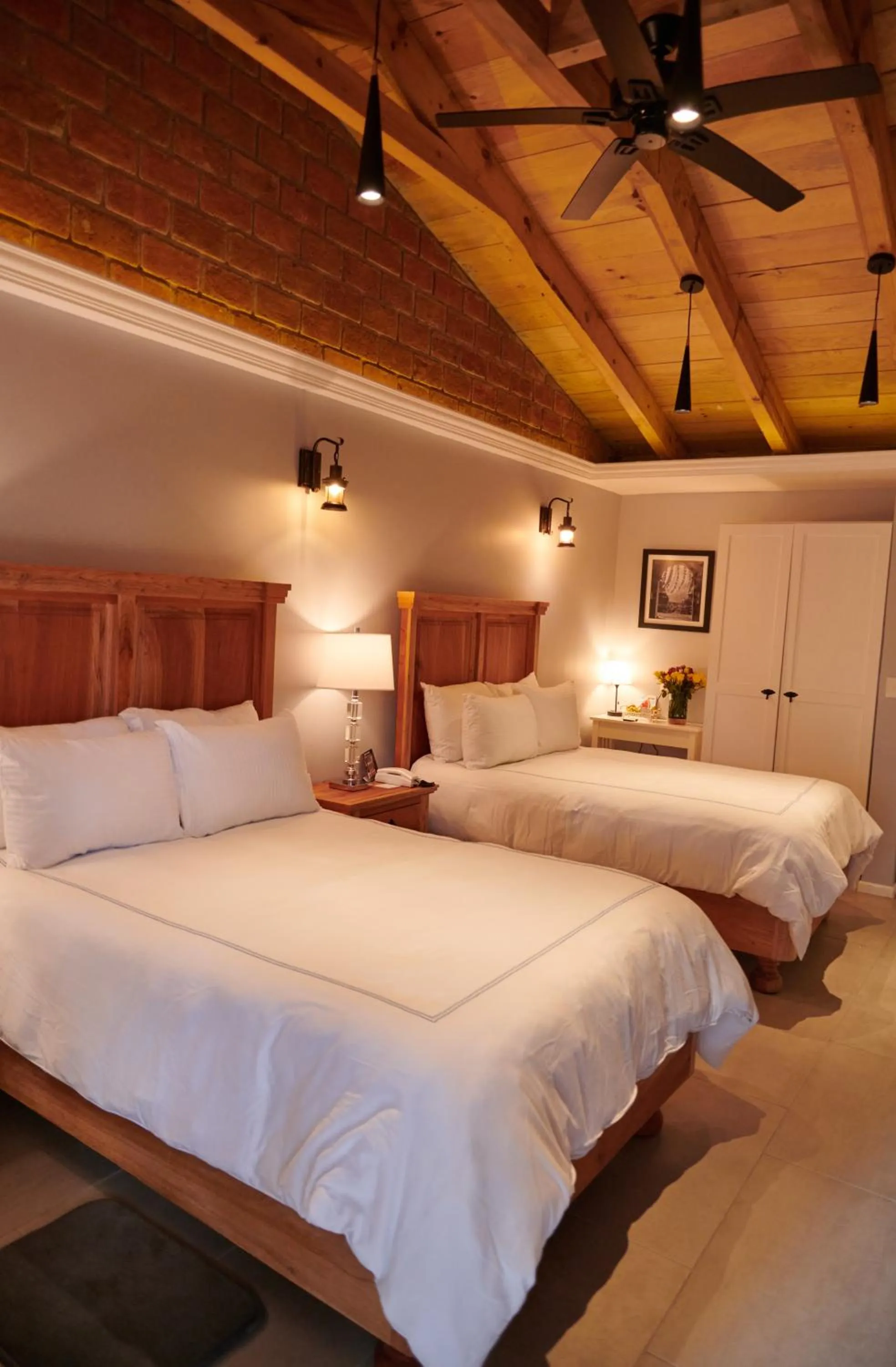 Bedroom, Bed in Hacienda Valentino