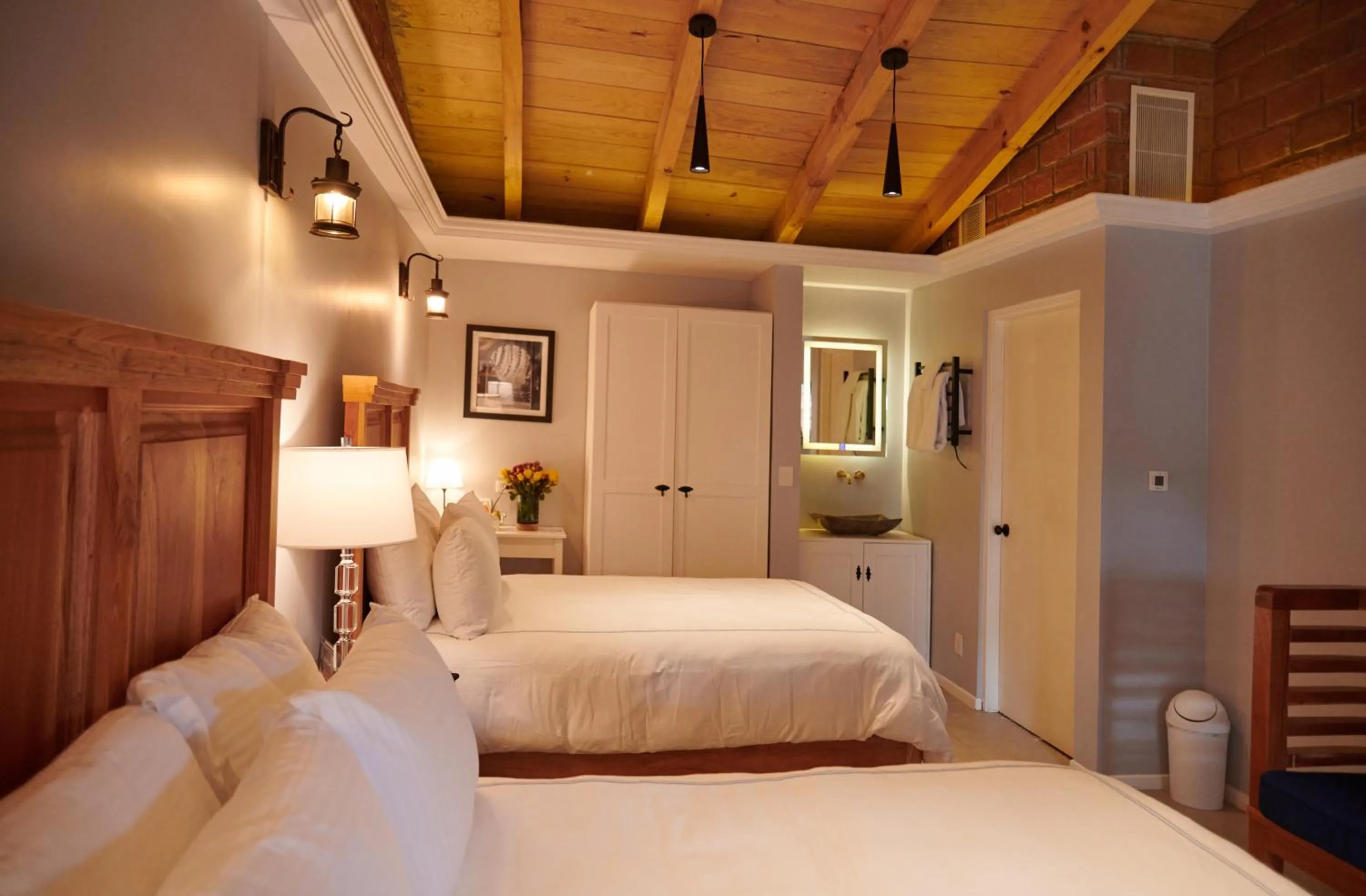 Bedroom, Bed in Hacienda Valentino