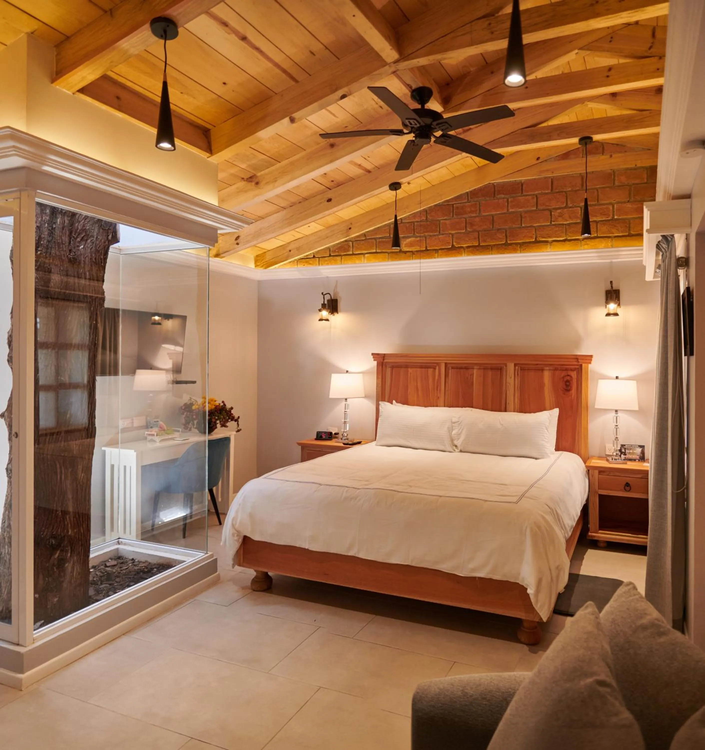 Bedroom, Bed in Hacienda Valentino