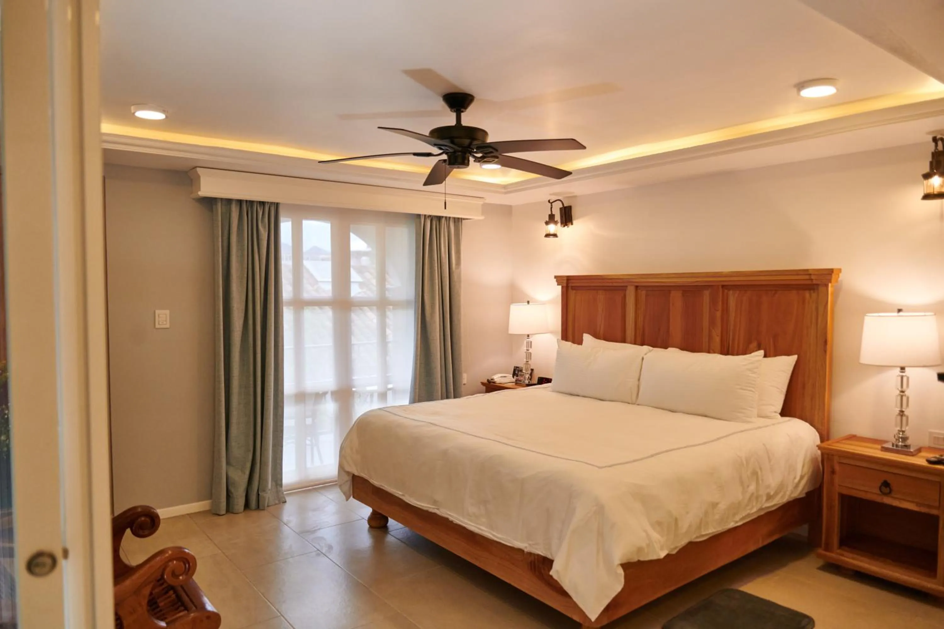 Bedroom, Bed in Hacienda Valentino