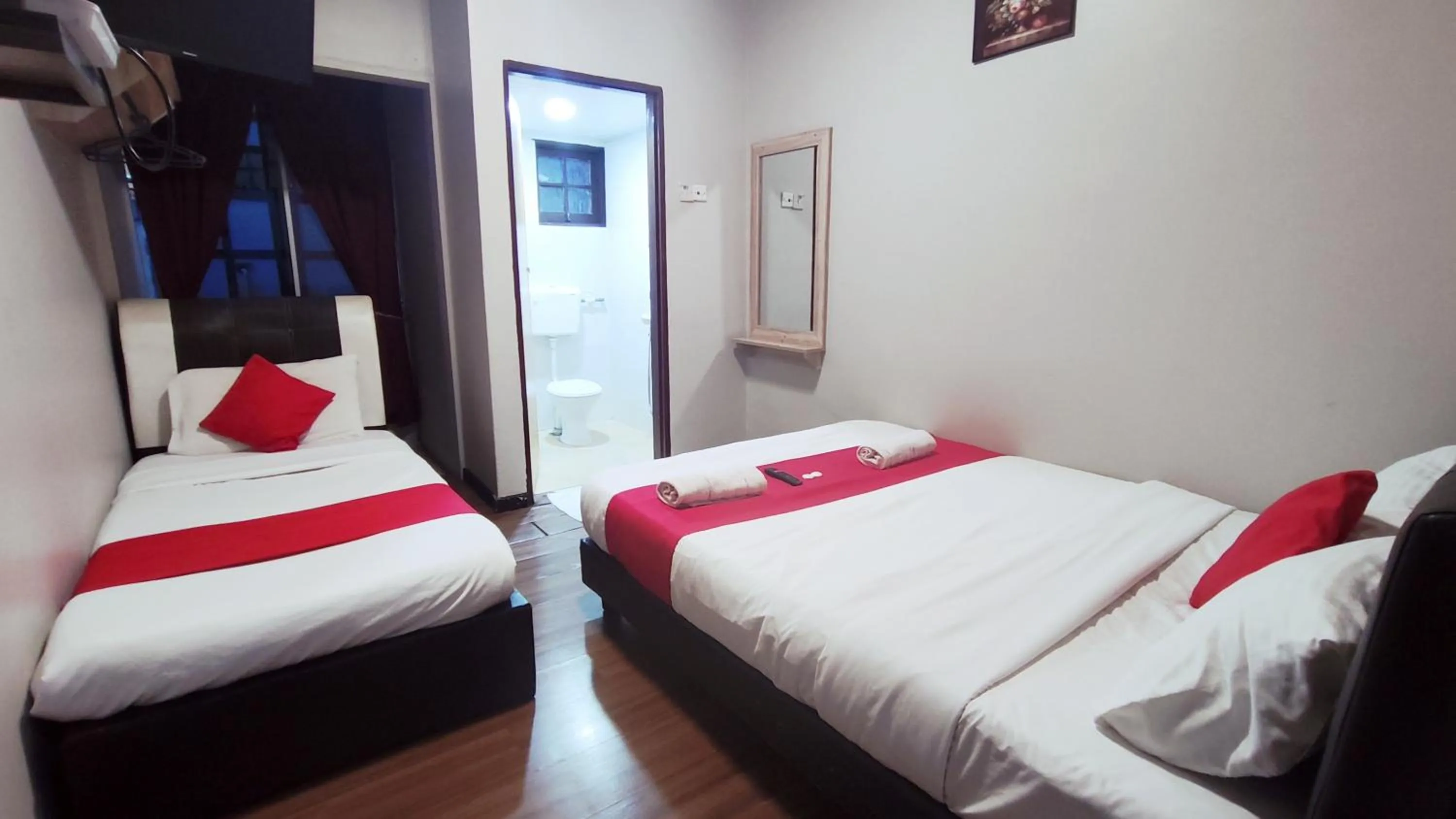 Bathroom, Bed in Hotel Rasa Sayang 2