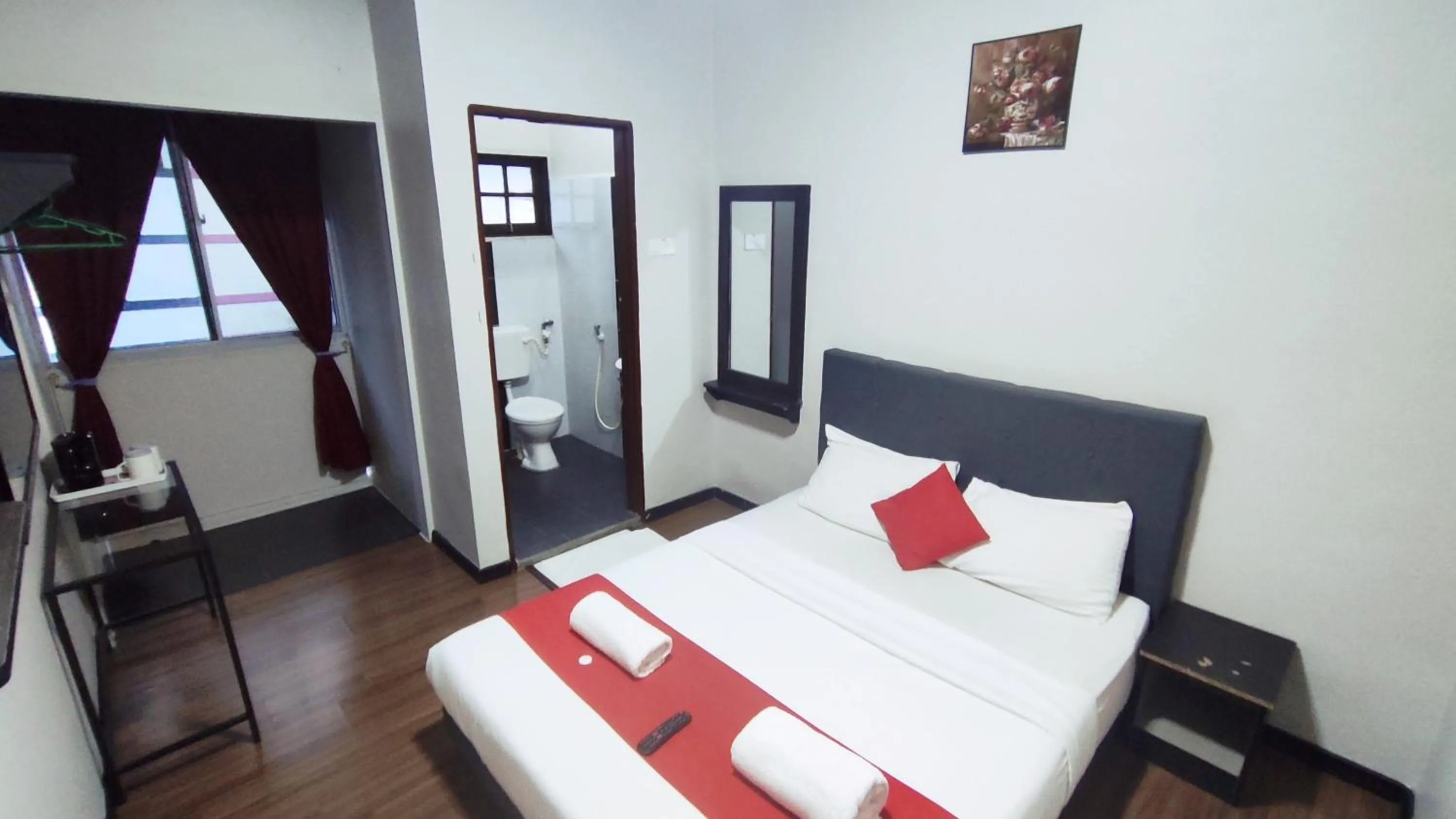 Bedroom, Bed in Hotel Rasa Sayang 2