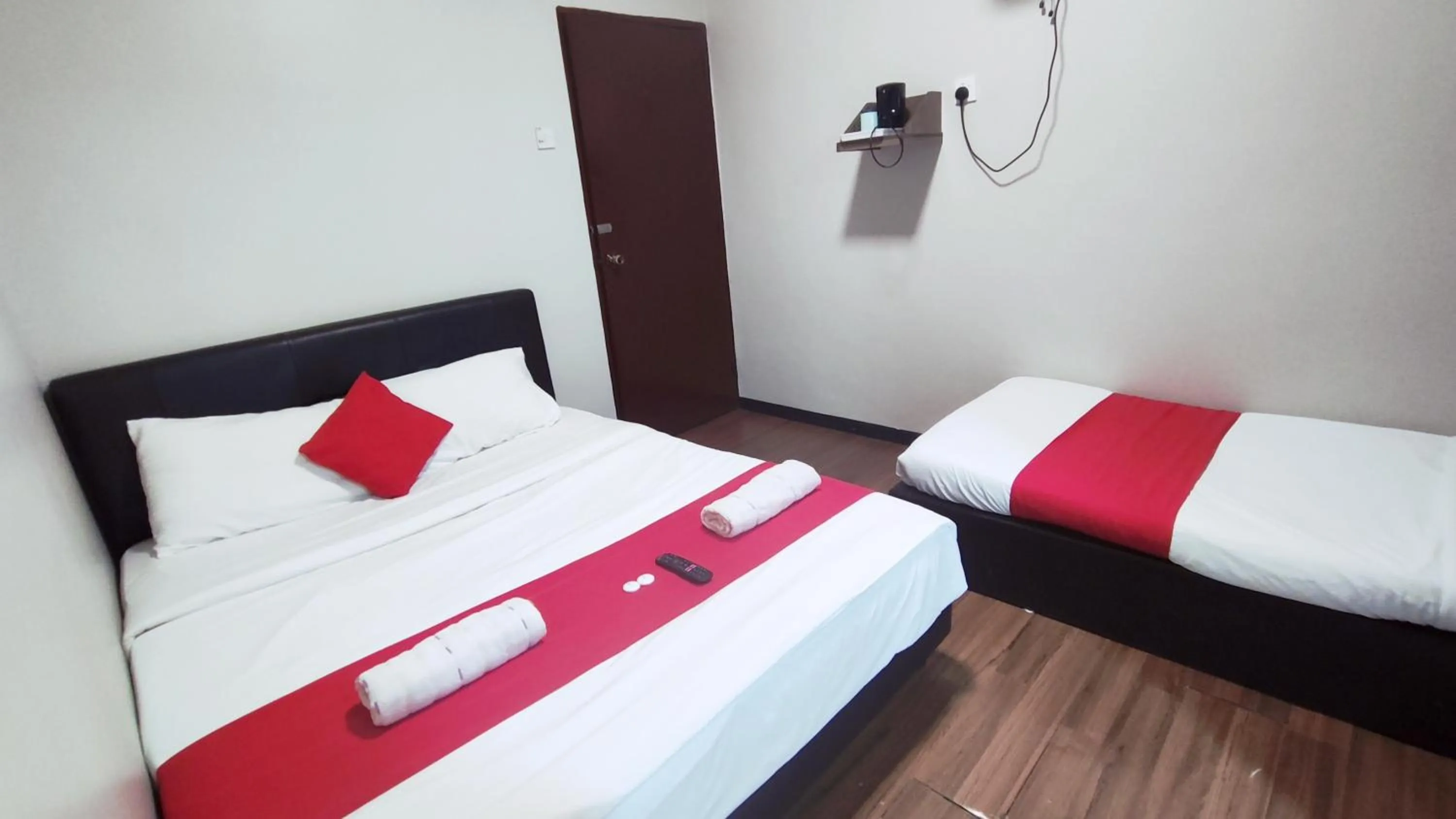 Bedroom, Bed in Hotel Rasa Sayang 2