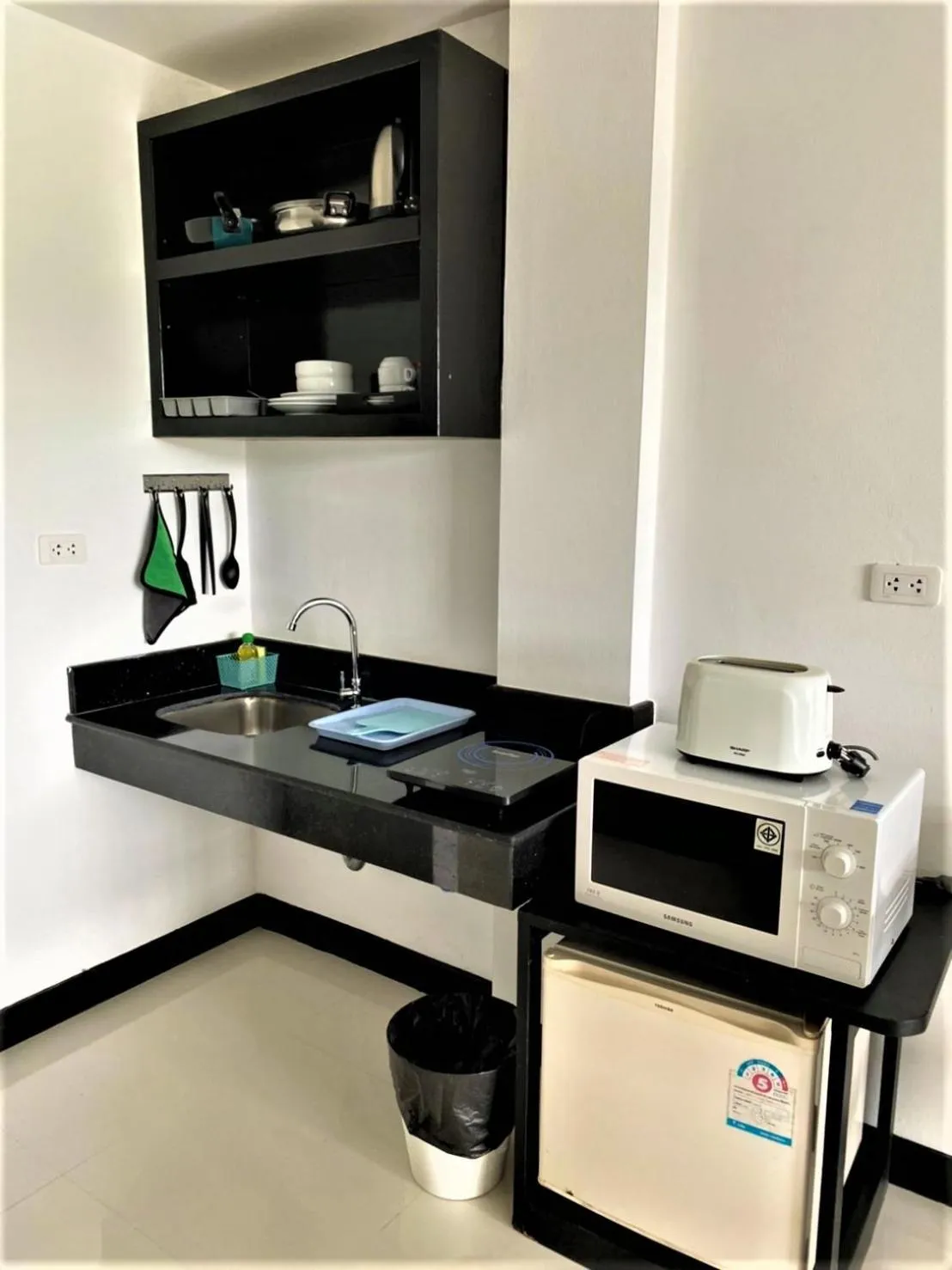 Kitchen or kitchenette in Lae Lay Suites - Karon Beach