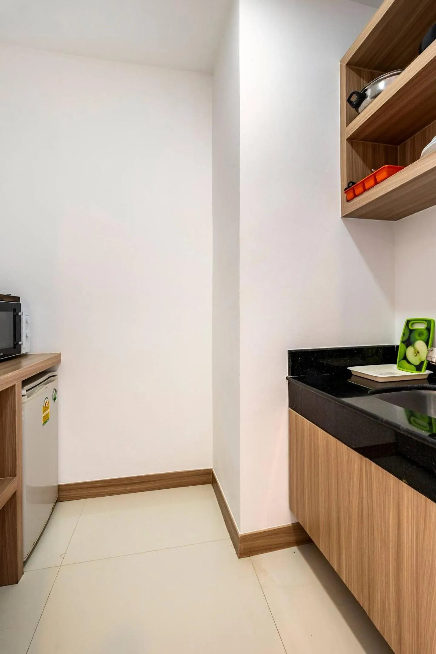 Kitchen or kitchenette in Lae Lay Suites - Karon Beach
