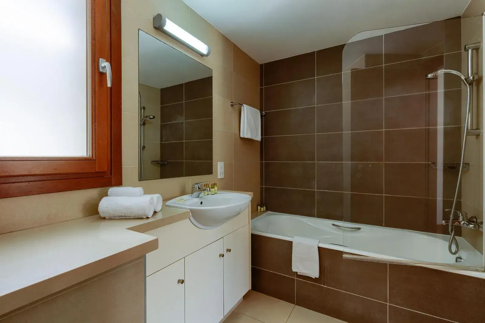 Bathroom in Aphrodite Hills Rentals - Junior Villas Bathroom in Aphrodite Hills Rentals - Junior Villas