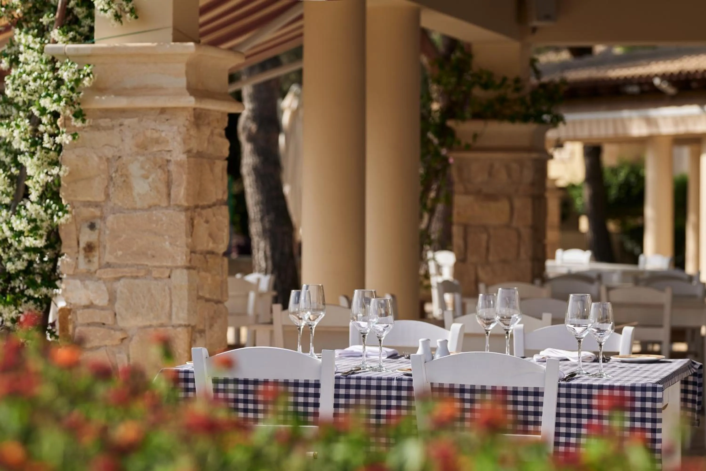 Restaurant/places to eat in Aphrodite Hills Rentals - Superior Villas