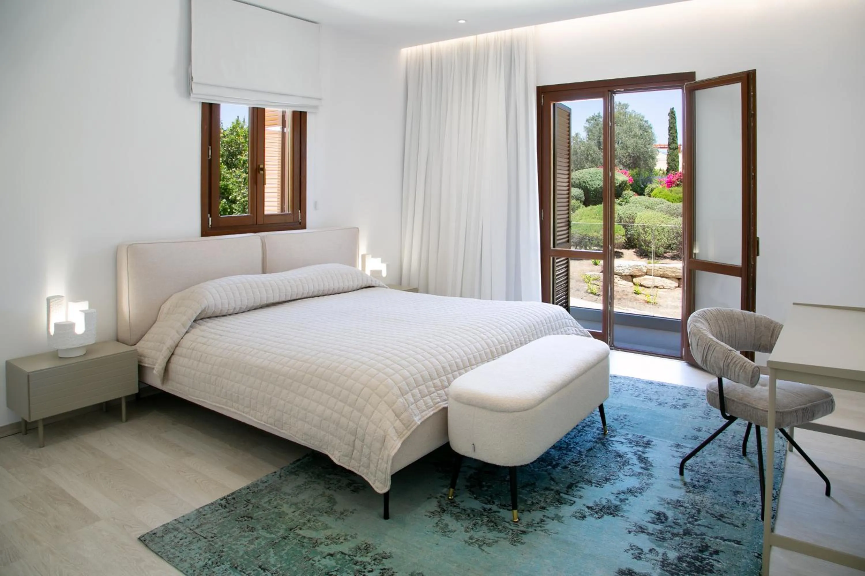 Photo of the whole room, Bed in Aphrodite Hills Rentals - Superior Villas