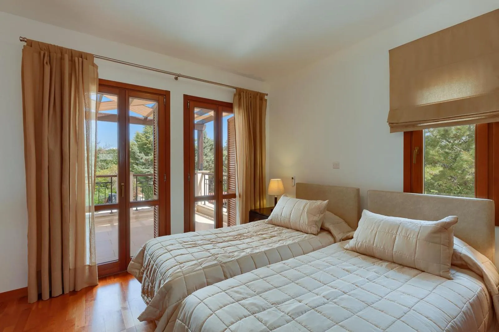 Property building, Bed in Aphrodite Hills Rentals - Superior Villas