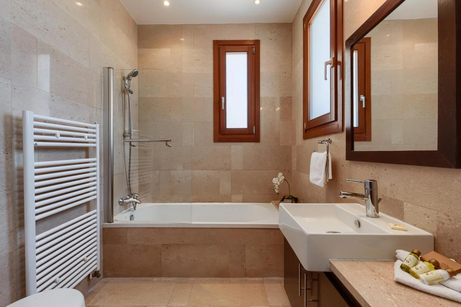 Bathroom in Aphrodite Hills Rentals - Superior Villas