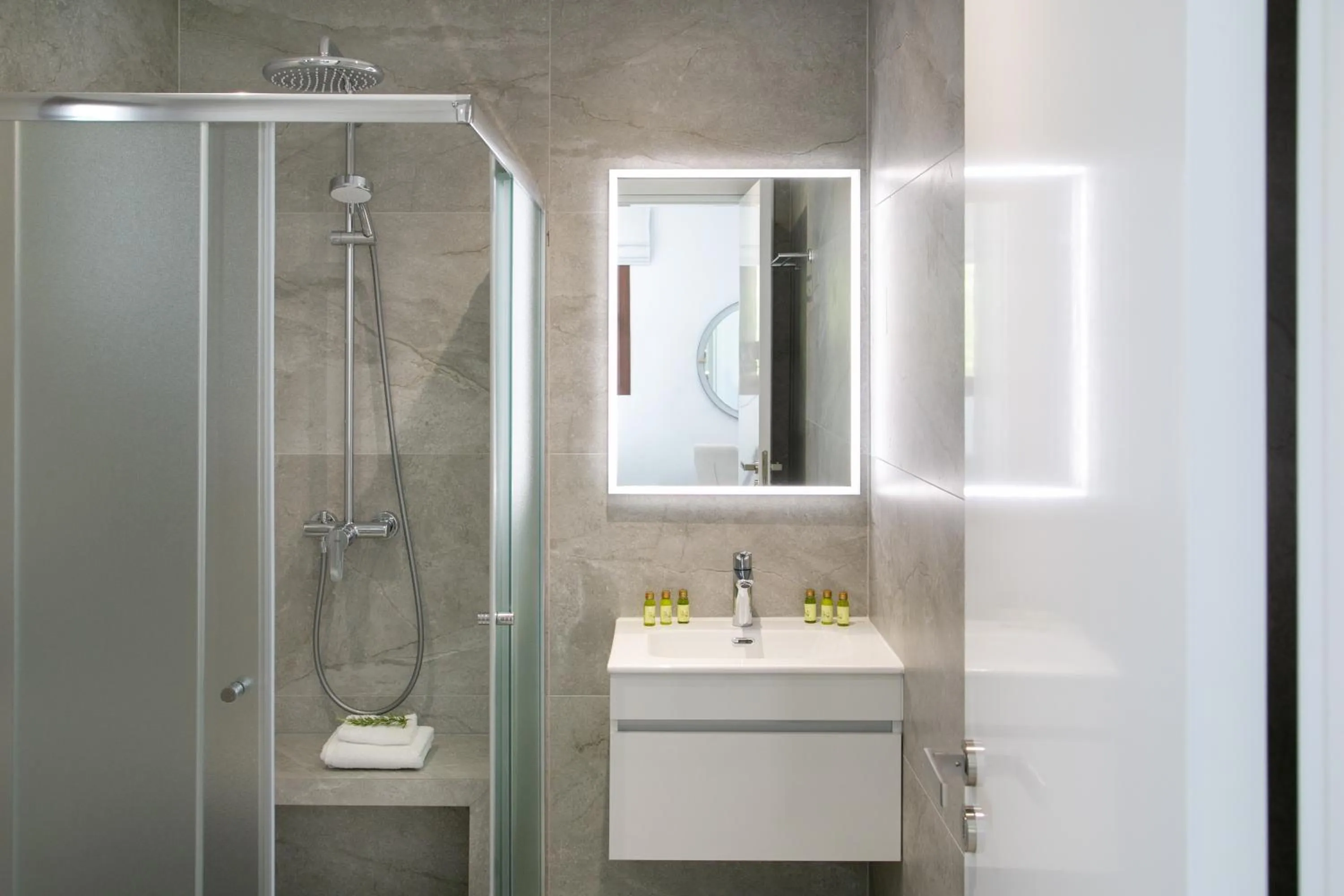 Bathroom in Aphrodite Hills Rentals - Superior Villas