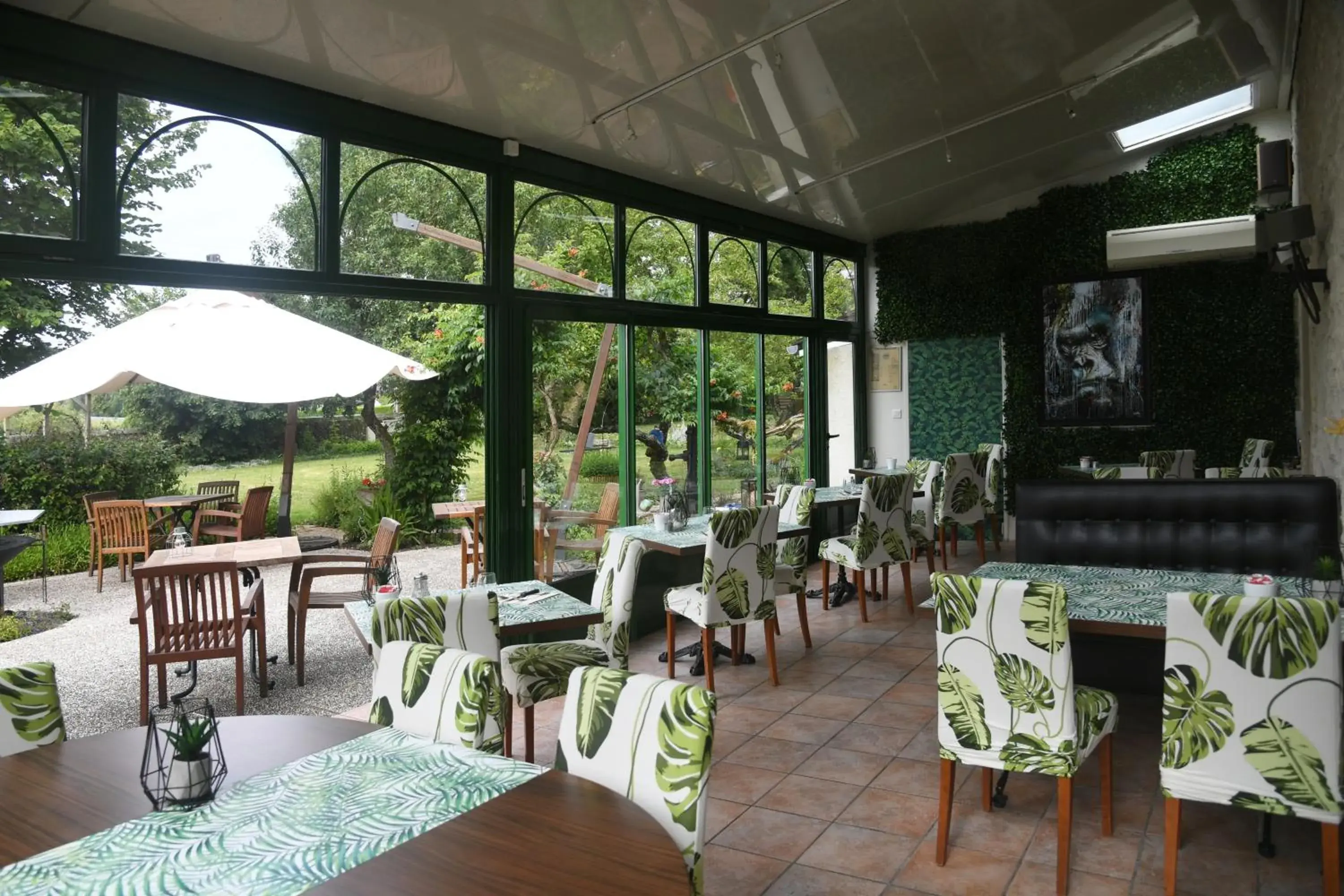 Restaurant/places to eat in Logis Auberge De Launay Restaurant/places to eat in Logis Auberge De Launay