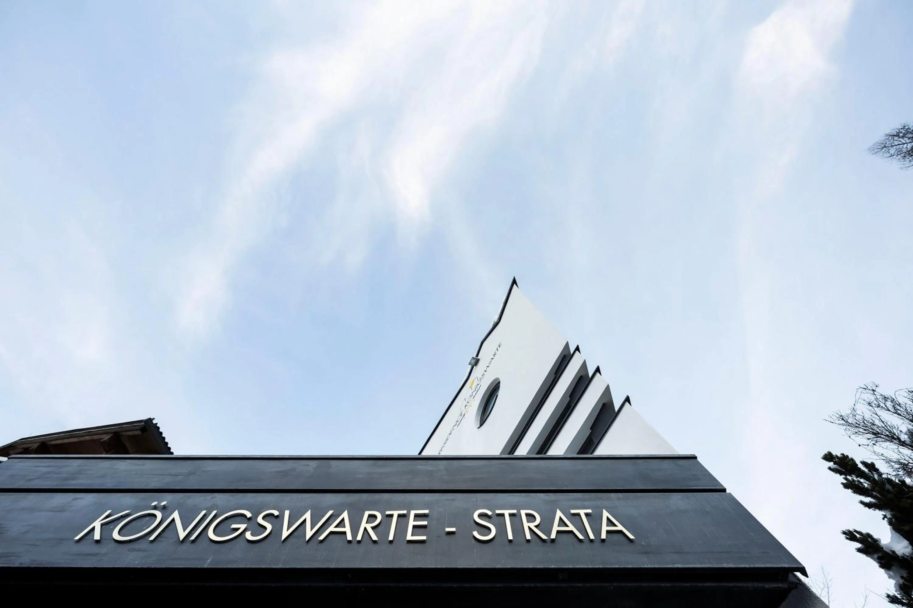 Property building in Residence Königswarte Strata Sexten