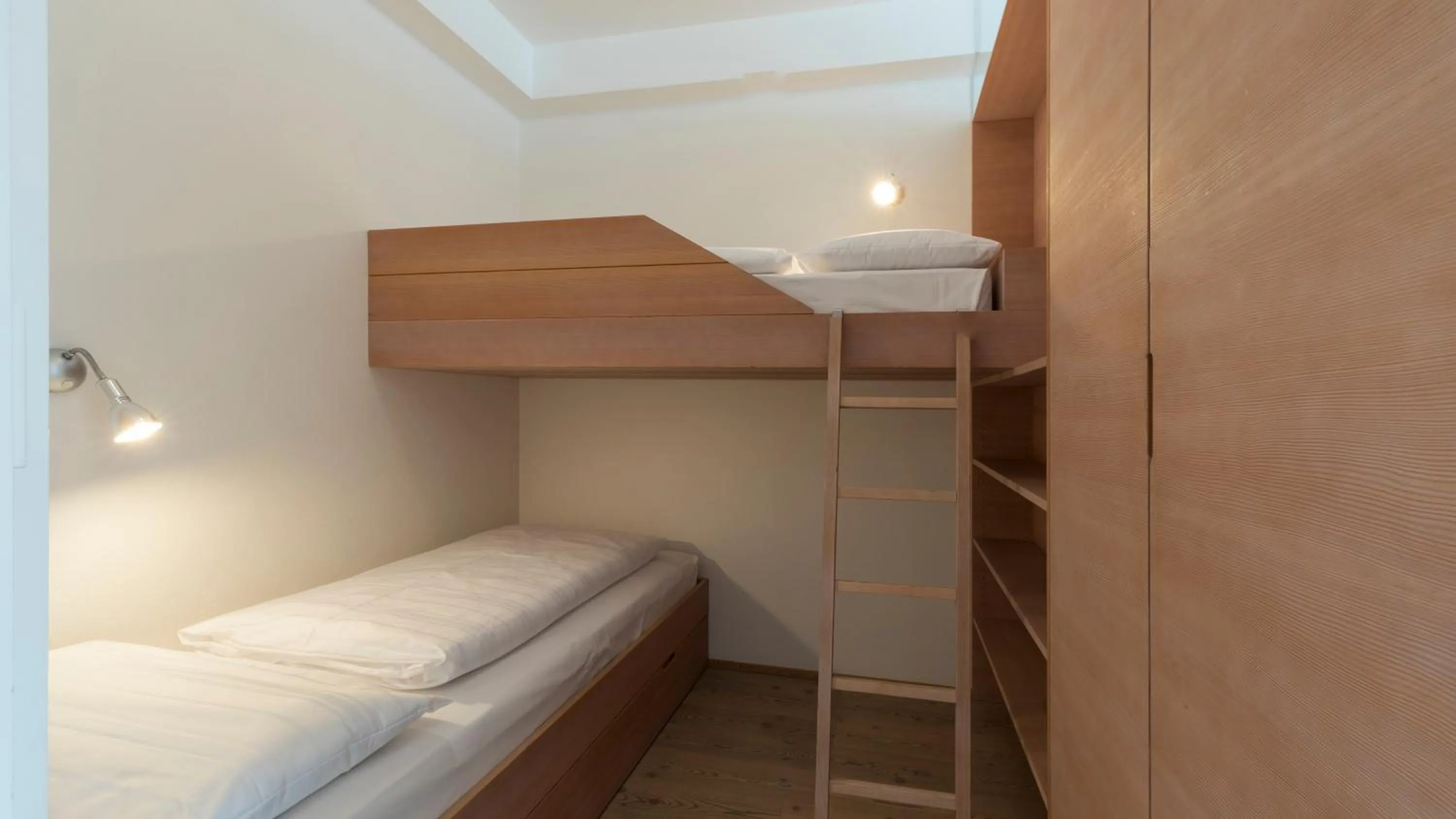 Bedroom, Bed in Residence Königswarte Strata Sexten