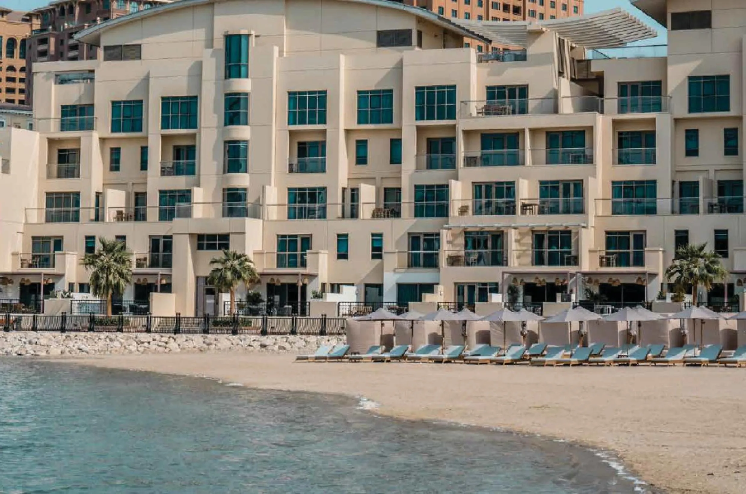 Beach in The Townhouses The Pearl