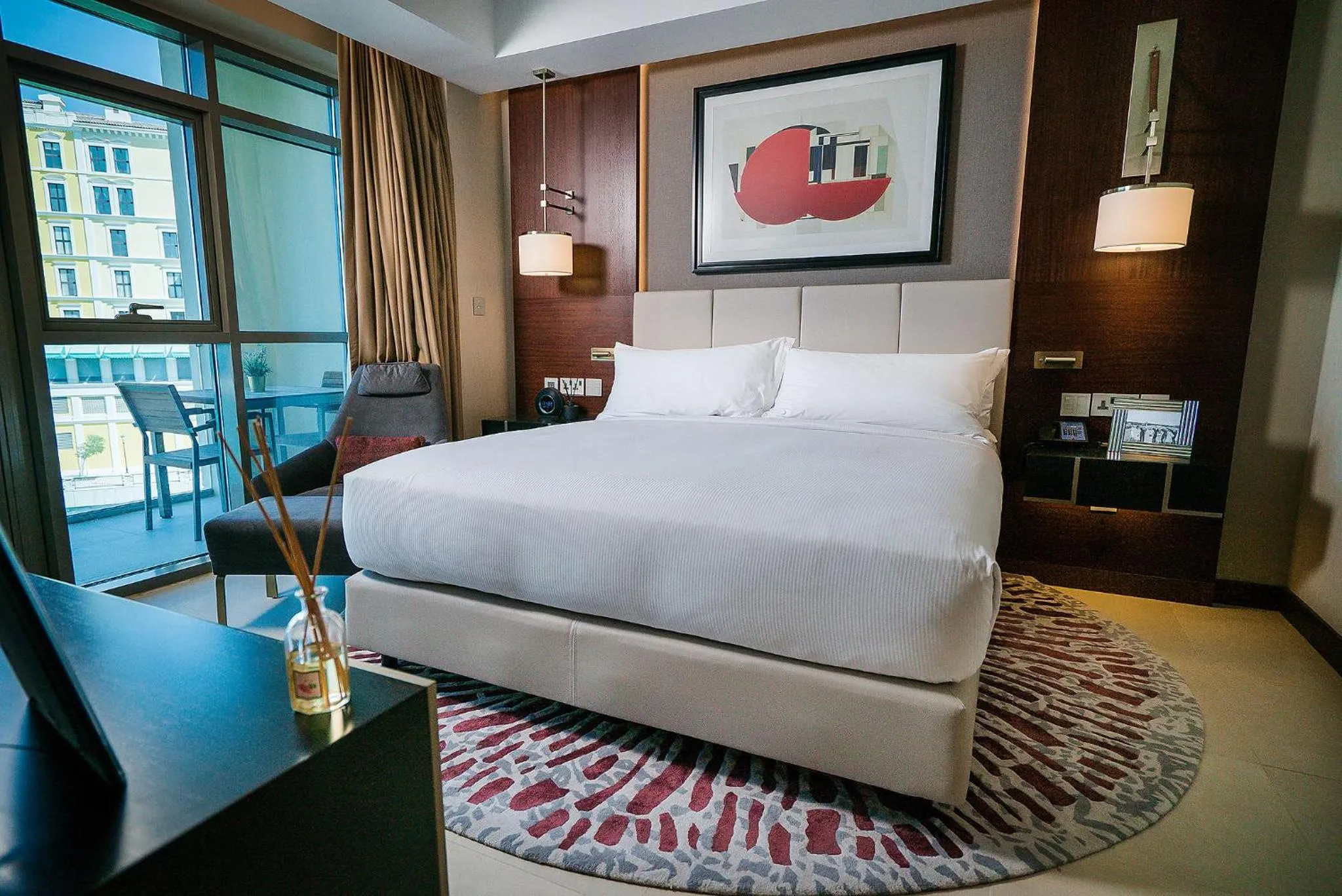 Bedroom, Bed in The Townhouses The Pearl