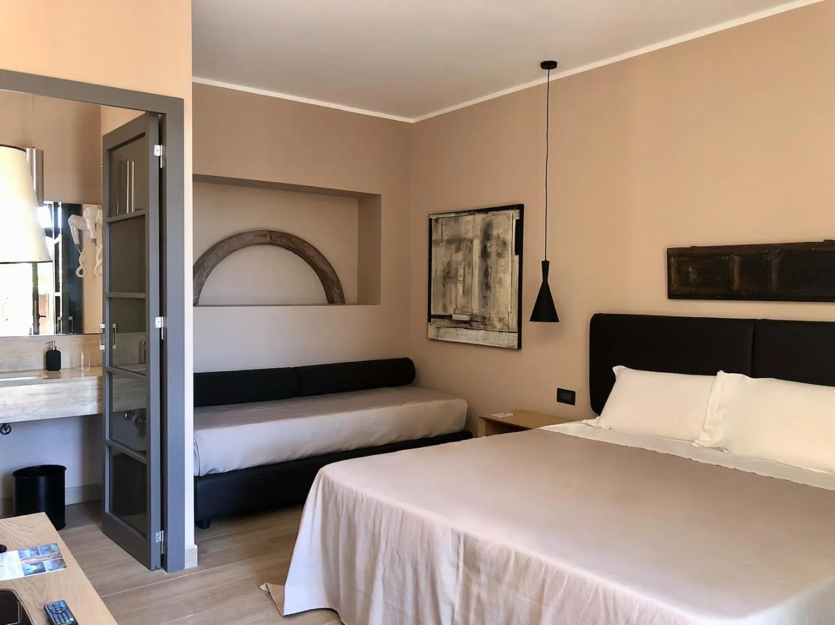 Photo of the whole room, Bed in Araja Villa&Suite by Geocharme