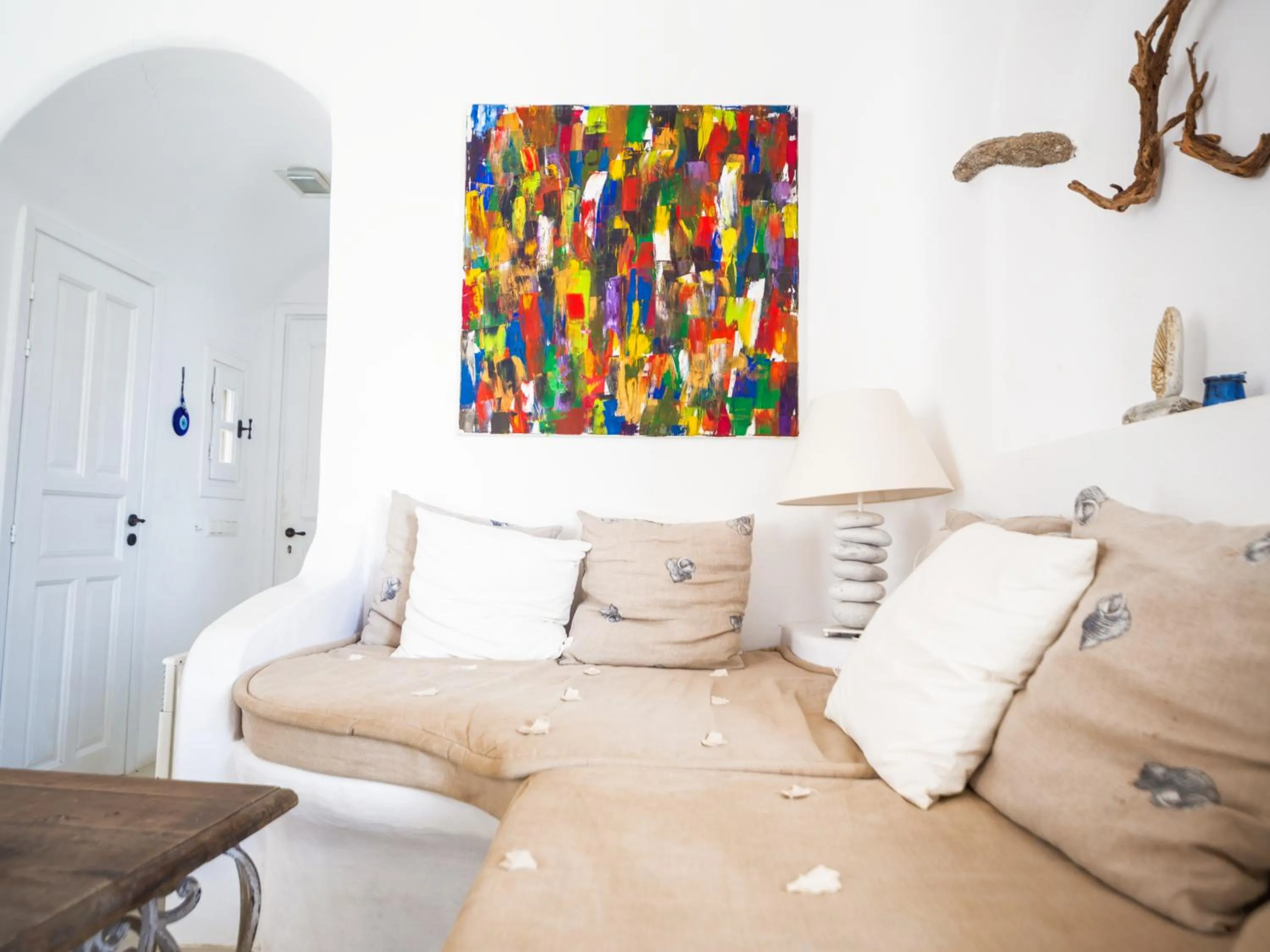 Seating area in White Rock Suites & Villas