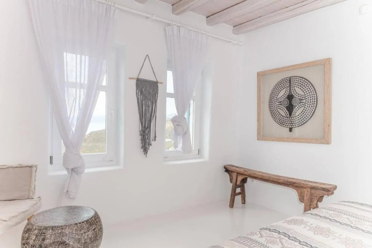 Photo of the whole room, Bed in White Rock Suites & Villas