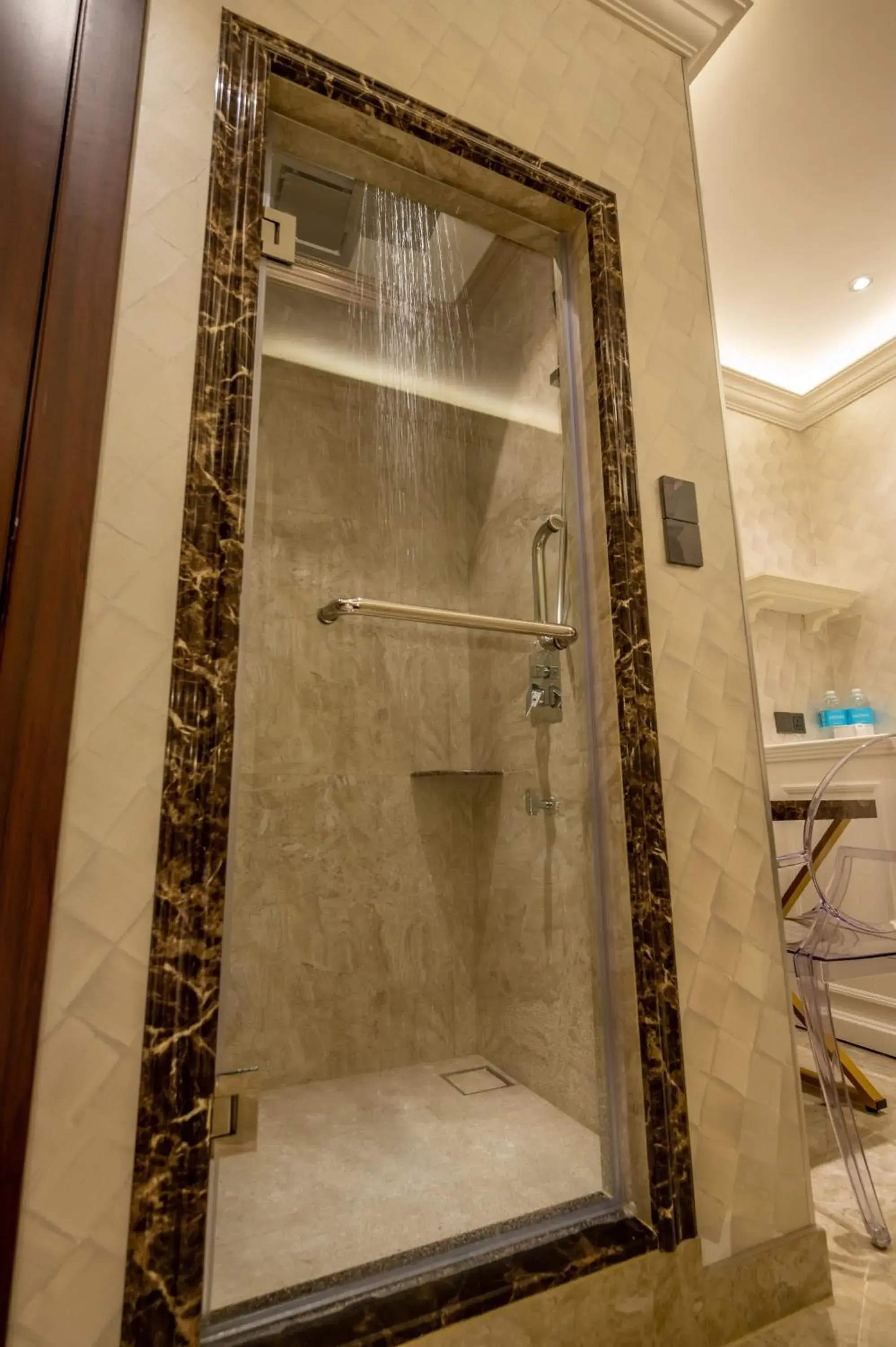 Bathroom in A Residence @ Between Hilton & Cititel Hotel Bathroom in A Residence @ Between Hilton & Cititel Hotel