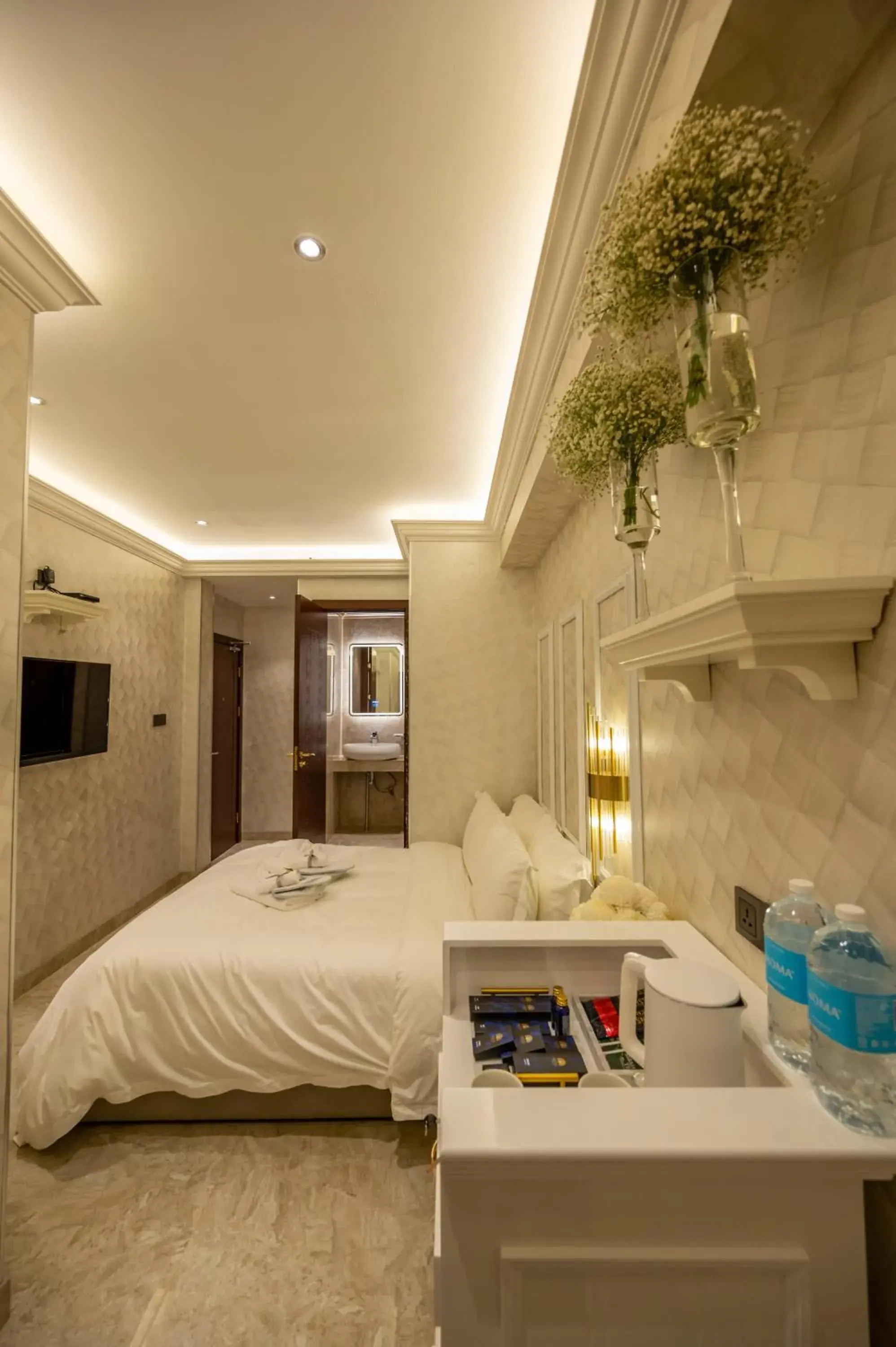 Photo of the whole room, Bed in A Residence @ Between Hilton & Cititel Hotel Photo of the whole room, Bed in A Residence @ Between Hilton & Cititel Hotel