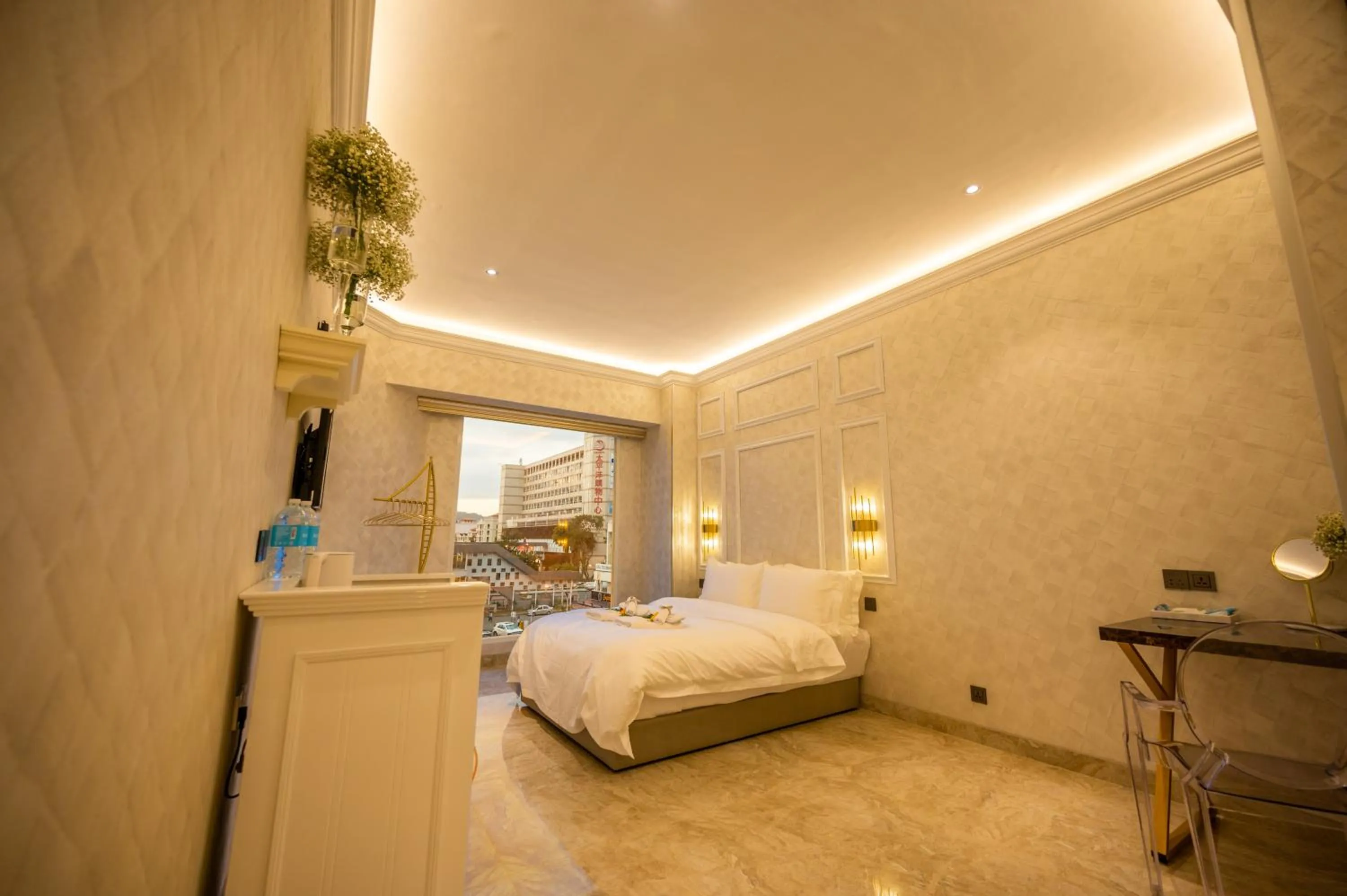 Photo of the whole room, Bed in ACJ Residence @ Beside Cititel Hotel