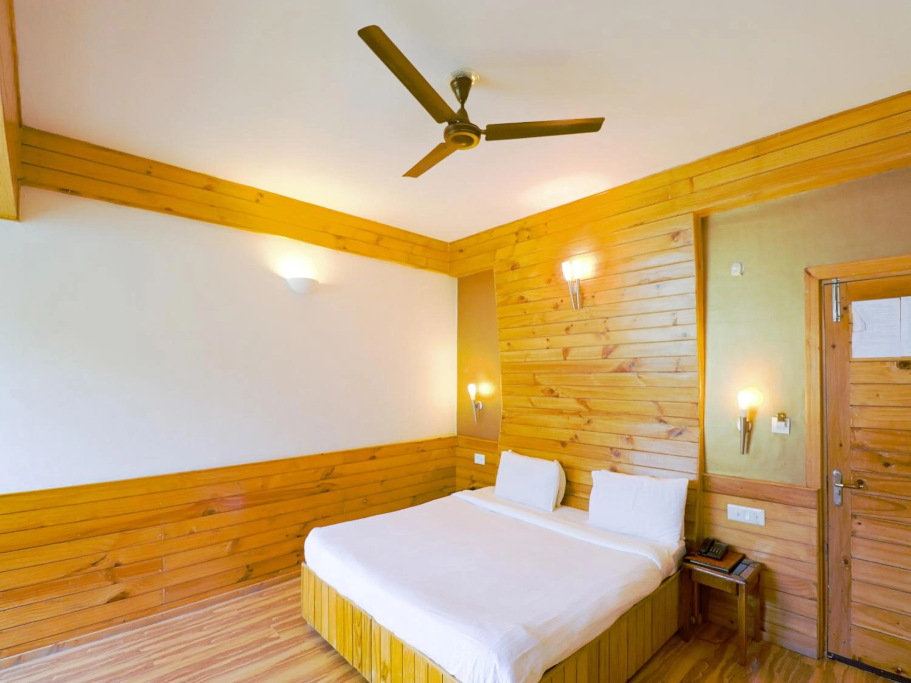 Bed in The Byke Neelkanth Manali