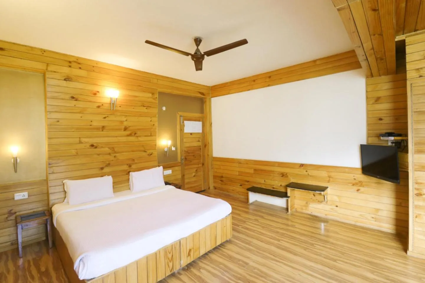 Bed in The Byke Neelkanth Manali