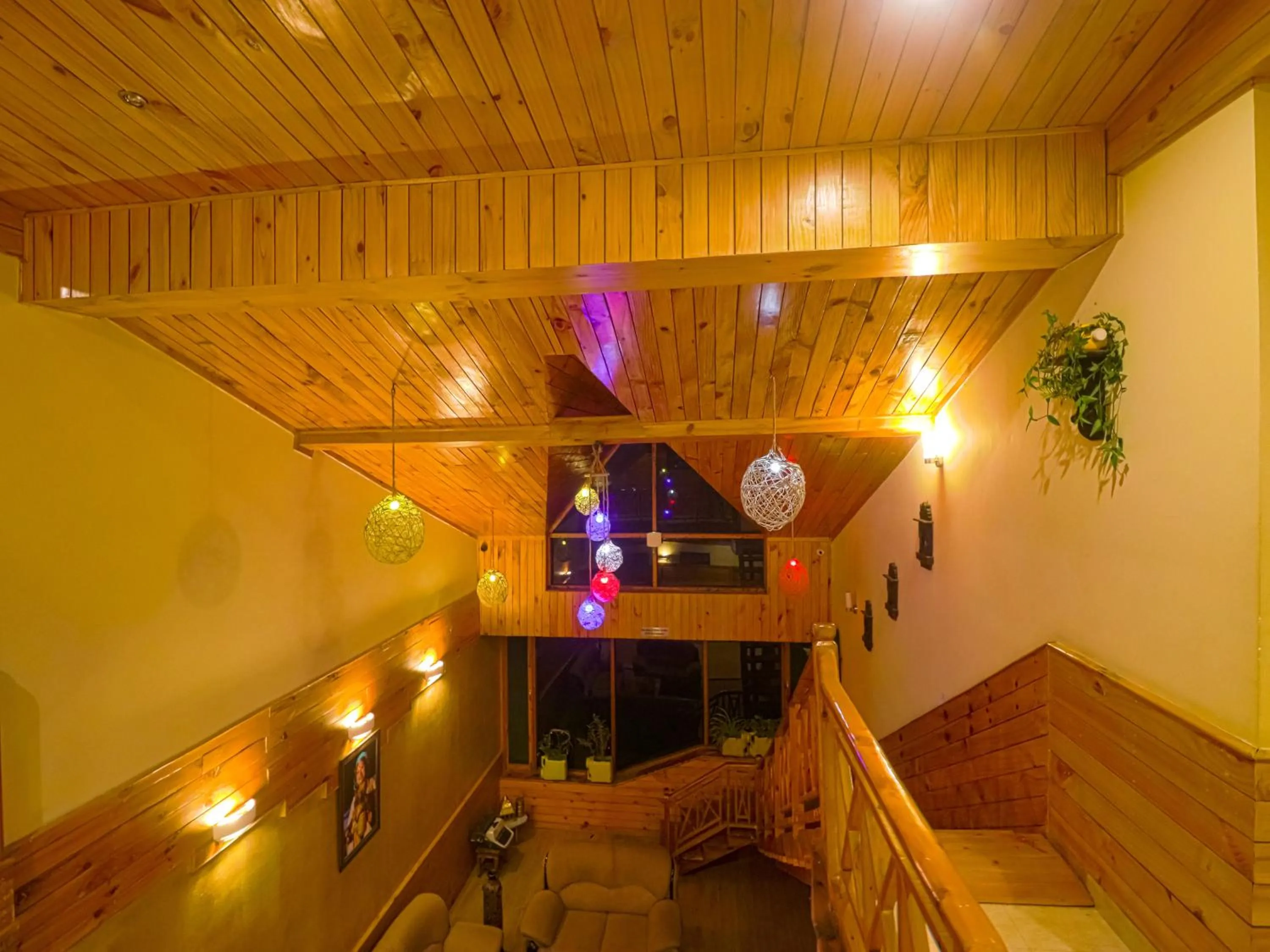 Lobby or reception in The Byke Neelkanth Manali