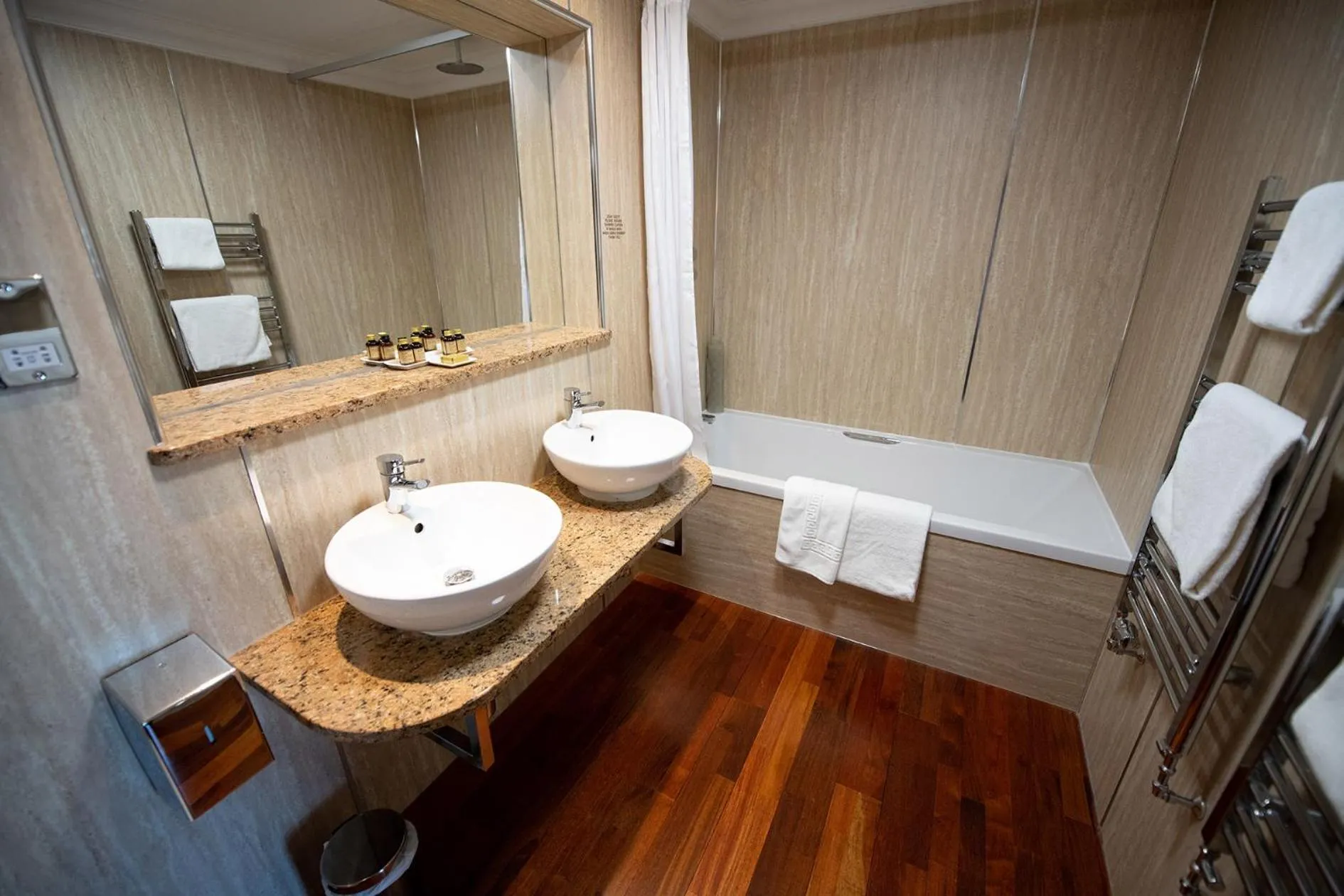 Bathroom in The Mansefield Hotel