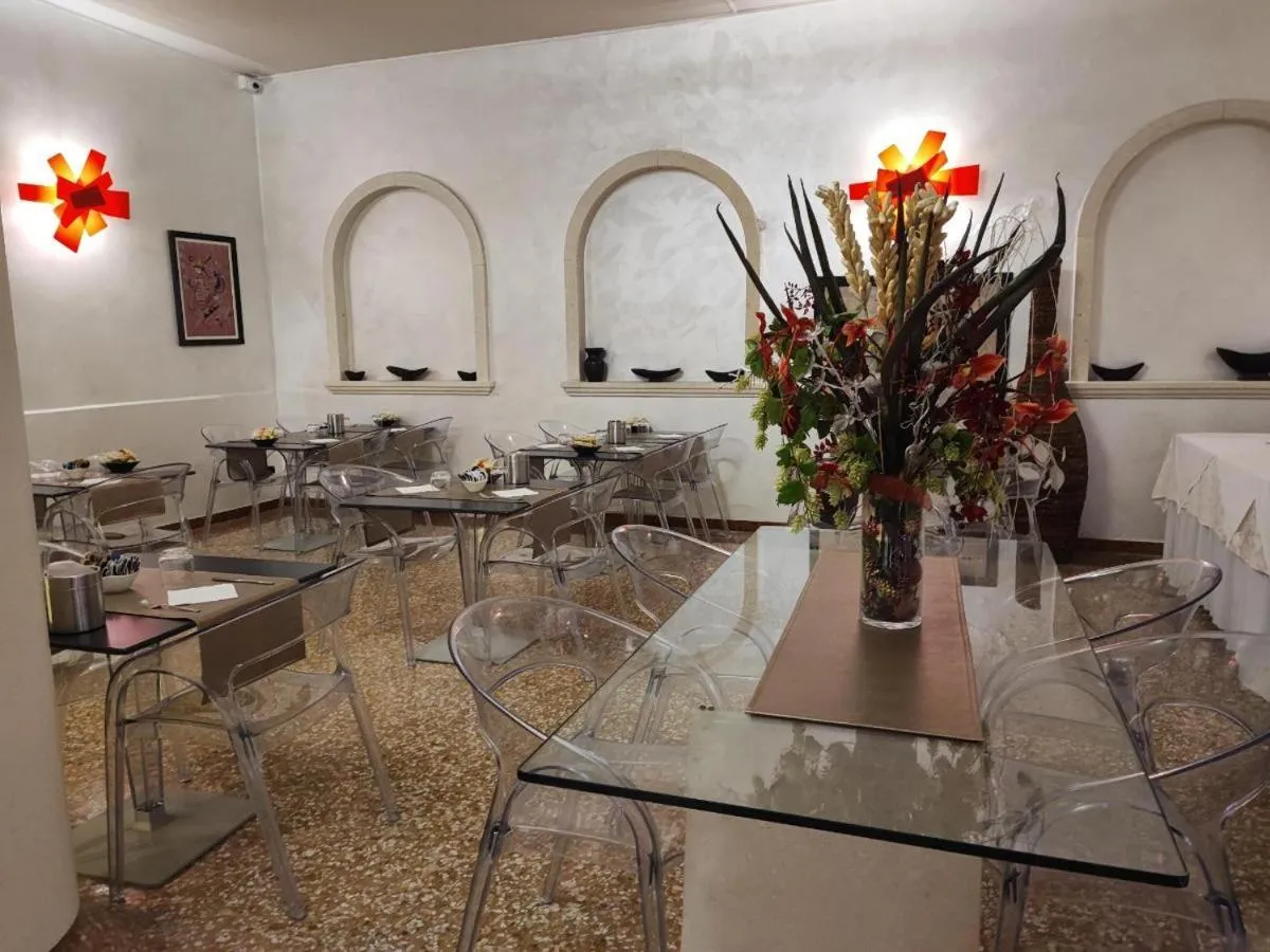 Breakfast in Momi's Hotel