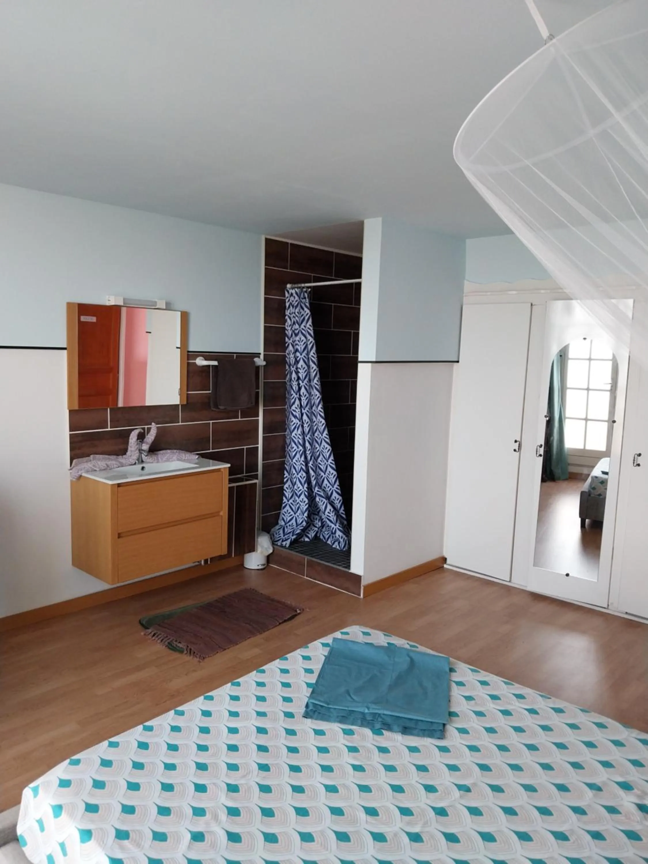 Bed in HORIZON 180°