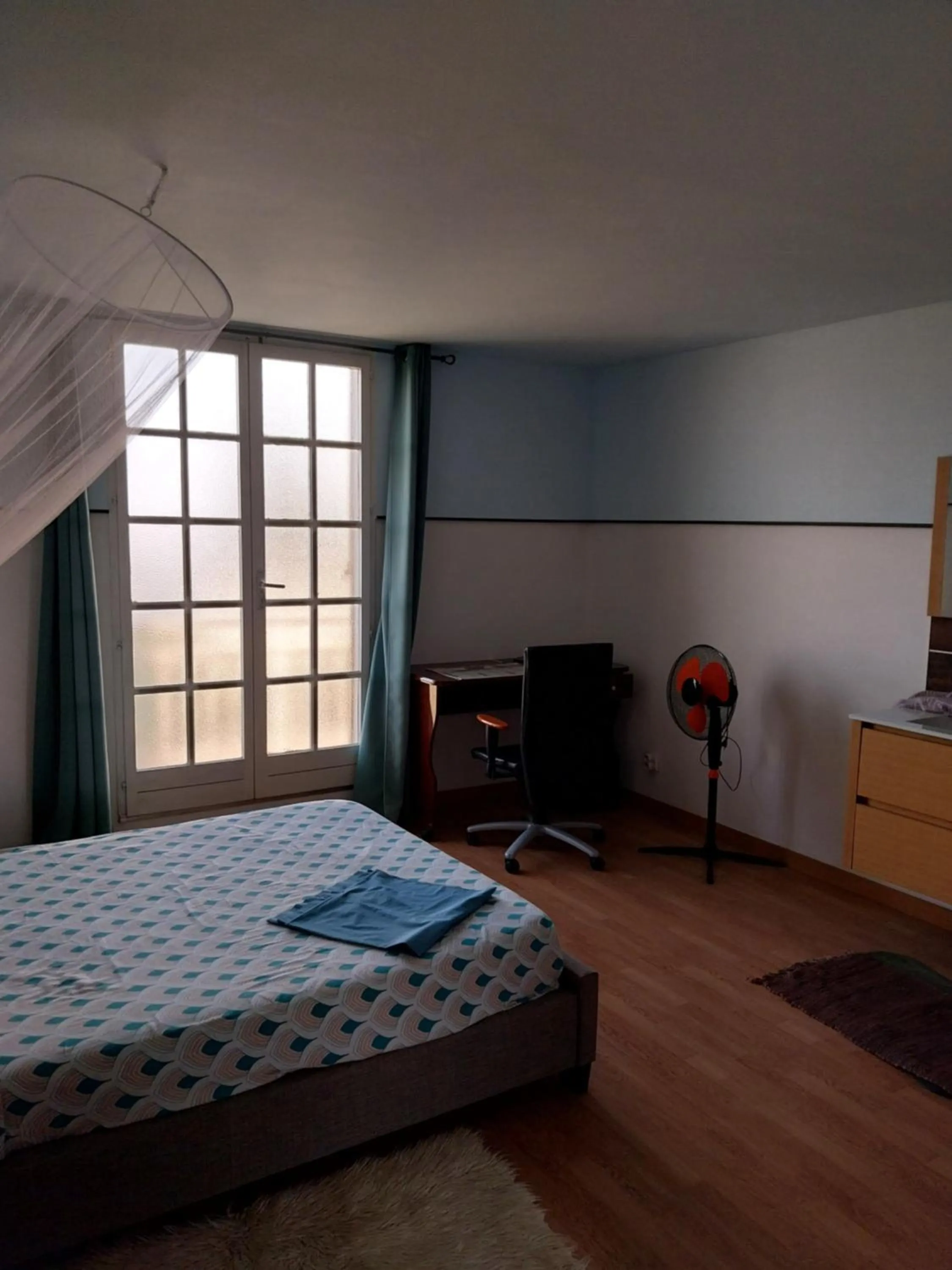 Bed in HORIZON 180°