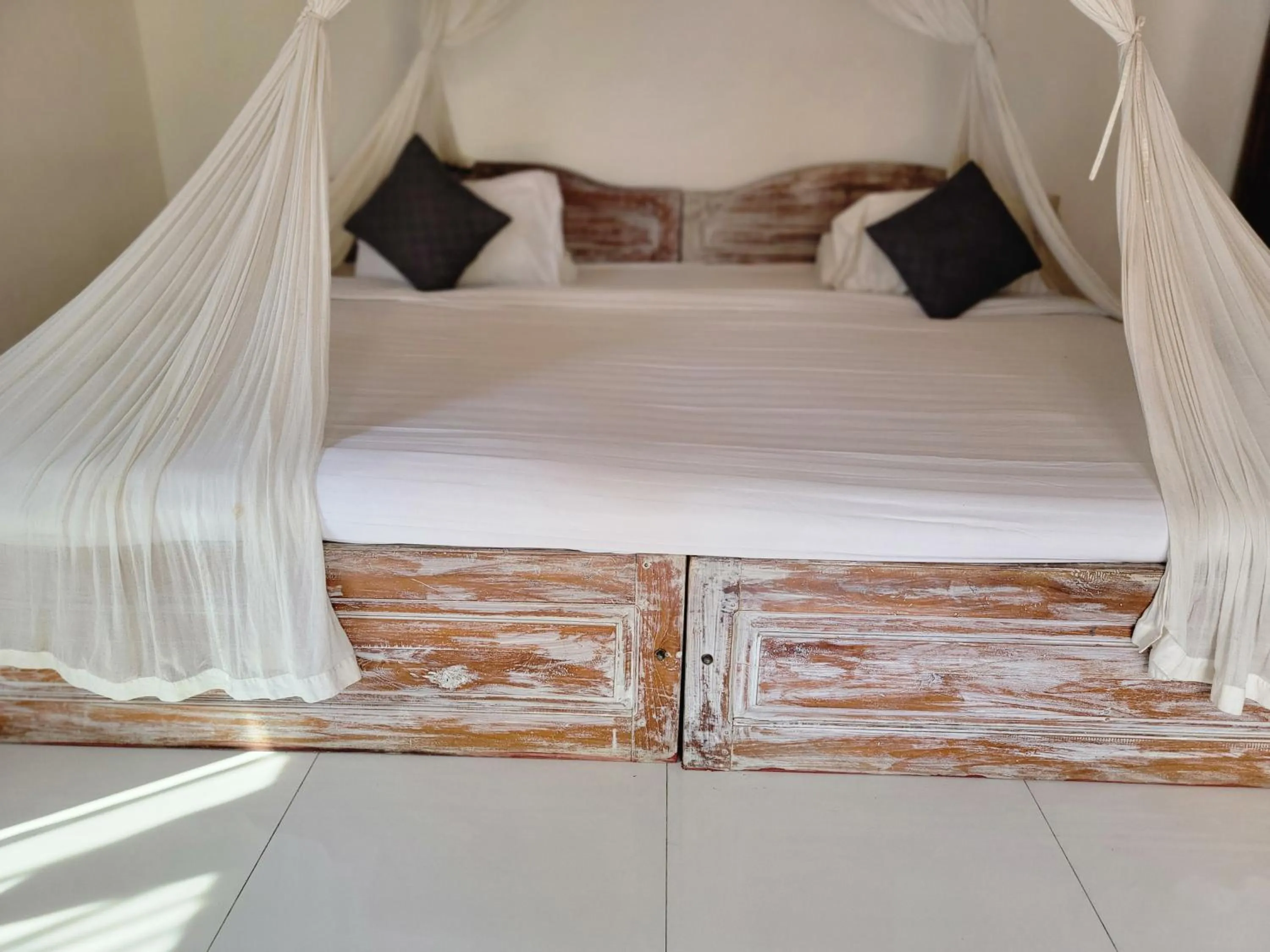 Bed in Ananda JJ Ubud Resort & Spa