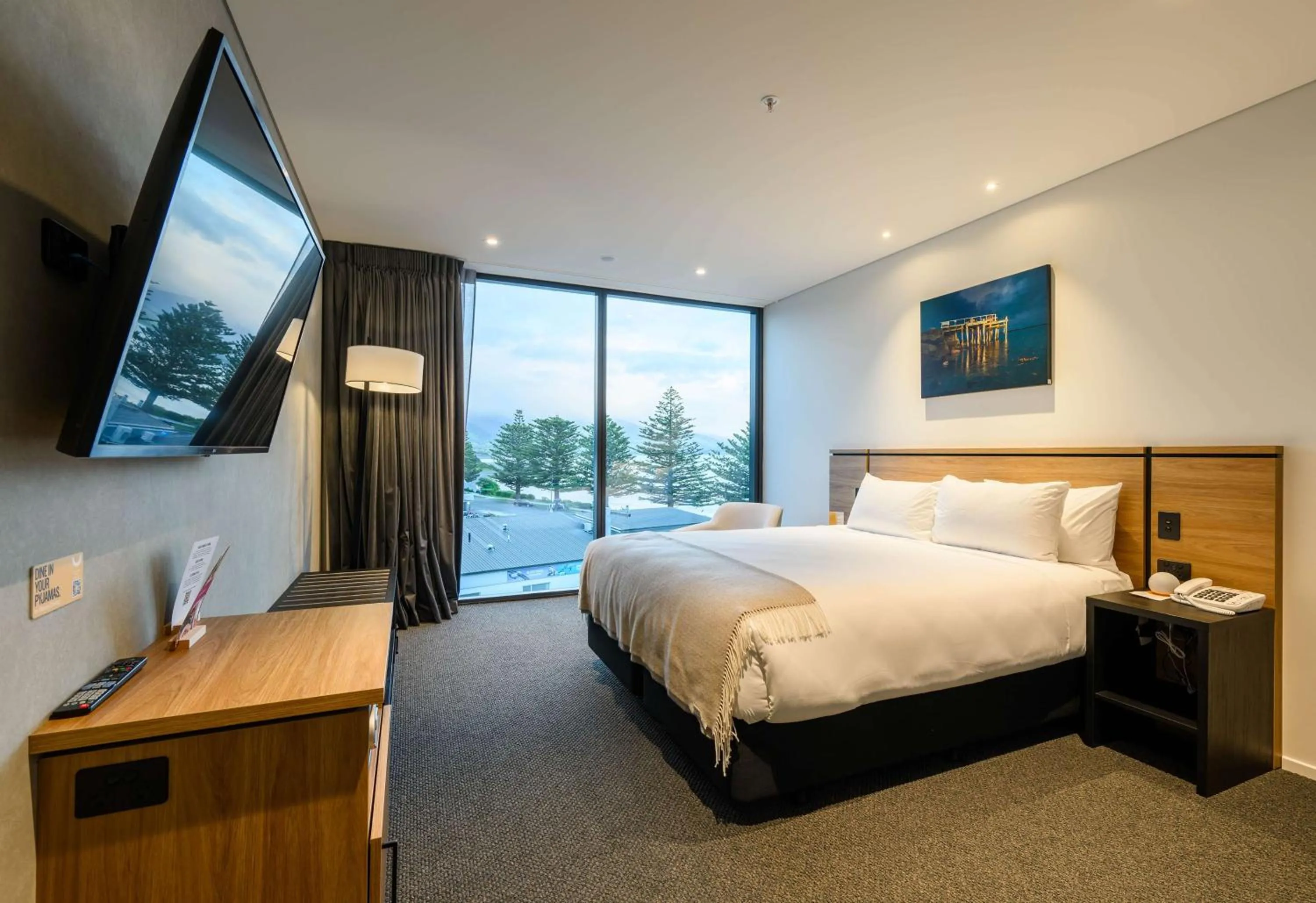 Bedroom, Bed in Sudima Kaikōura