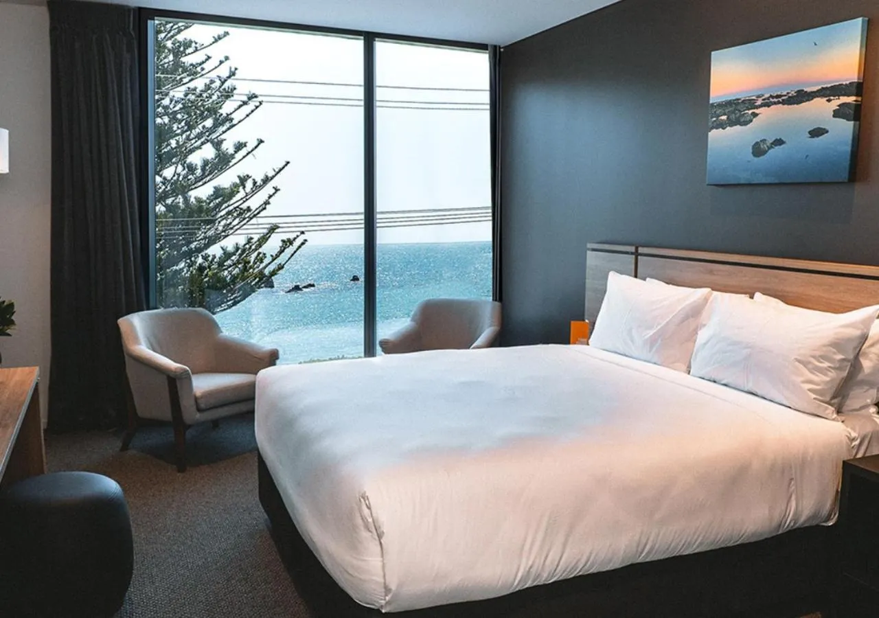 Bedroom, Bed in Sudima Kaikōura